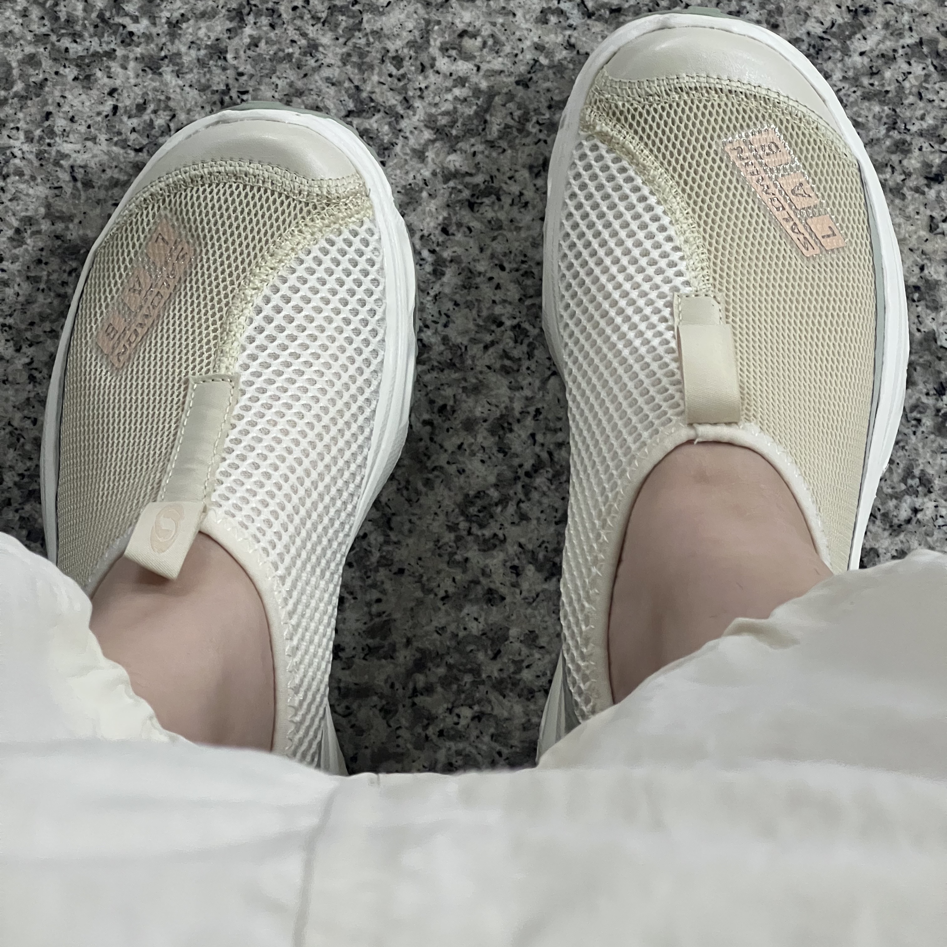 Salomon RX Moc Cottage Core Vanilla Ice Desert Sage, STU x Monamhee Namhee 착용 스타일 - 1