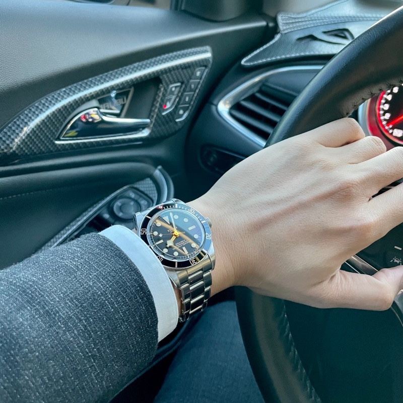 Tudor Black Bay 58 MT5402 Steel Bracelet Black 착용 스타일 - 1