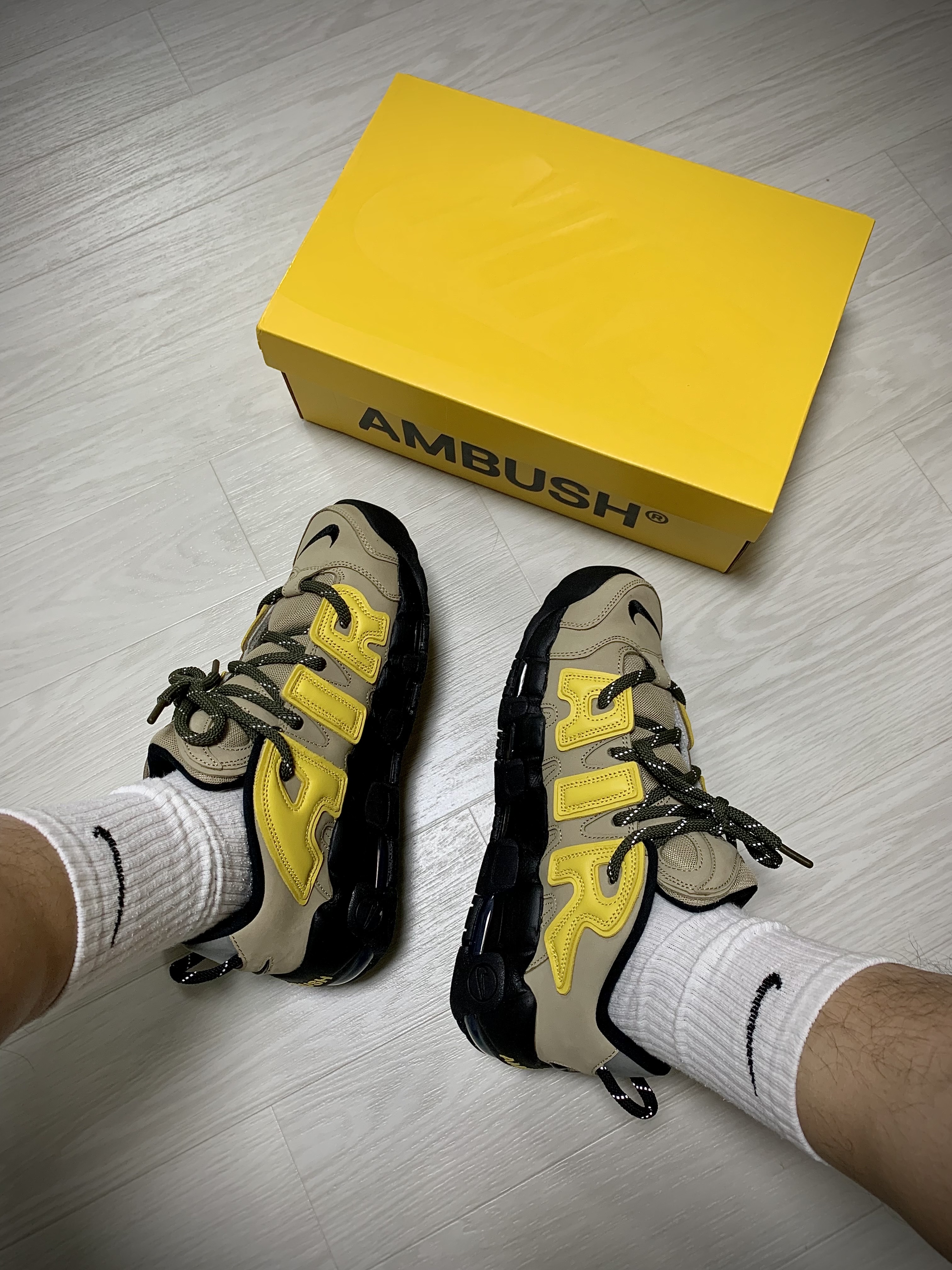 Nike x Ambush Air More Uptempo Low Vivid Sulfur and Limestone 착용 스타일