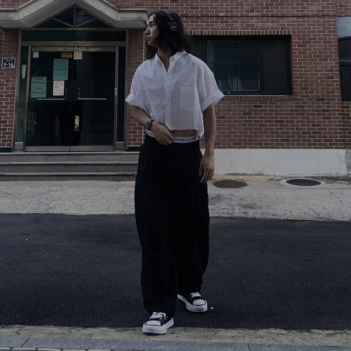 Maison Mihara Yasuhiro Peterson OG Sole Canvas Low Sneakers Black 착용 스타일 - 1