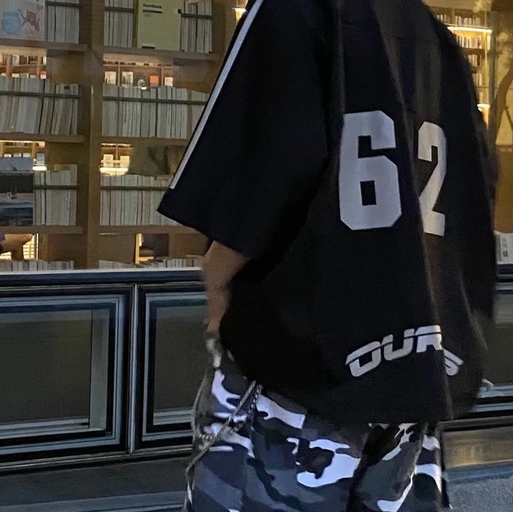Ourpas 062 Jersey Black 착용 스타일