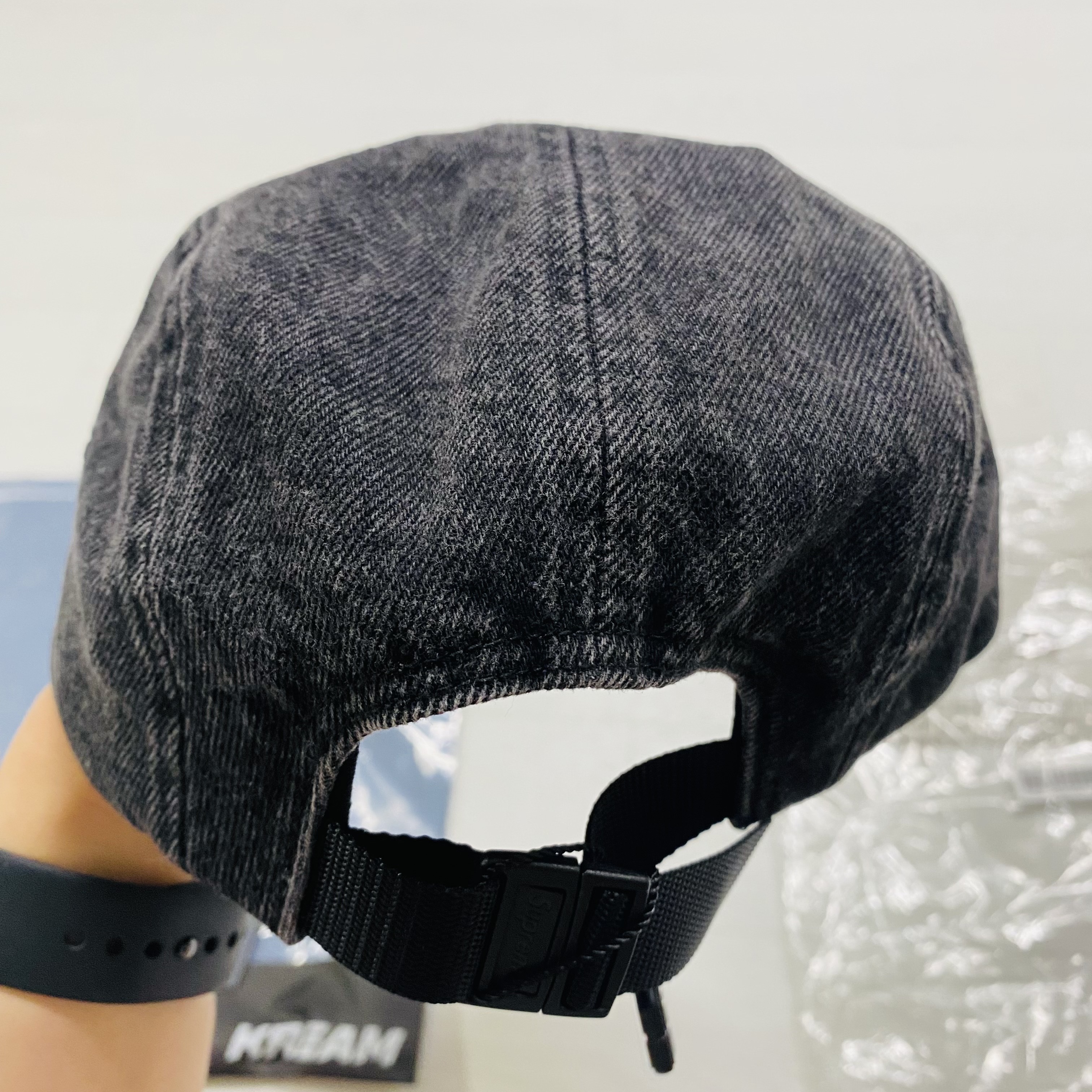 Supreme Denim Camp Cap Black - 24SS 착용 스타일 - 2