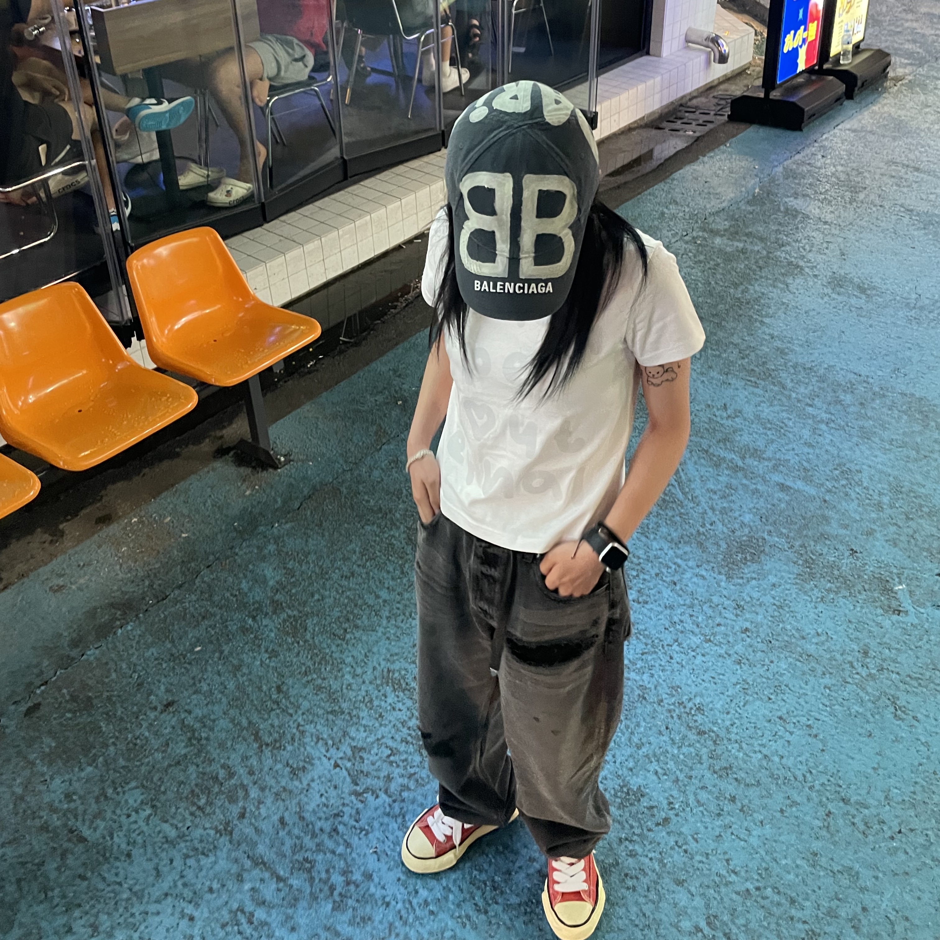 Maison Mihara Yasuhiro Peterson VL OG Sole Canvas Low-top Sneakers Orange, Balenciaga BB Sprayed Cap Grey 착용 스타일 - 1
