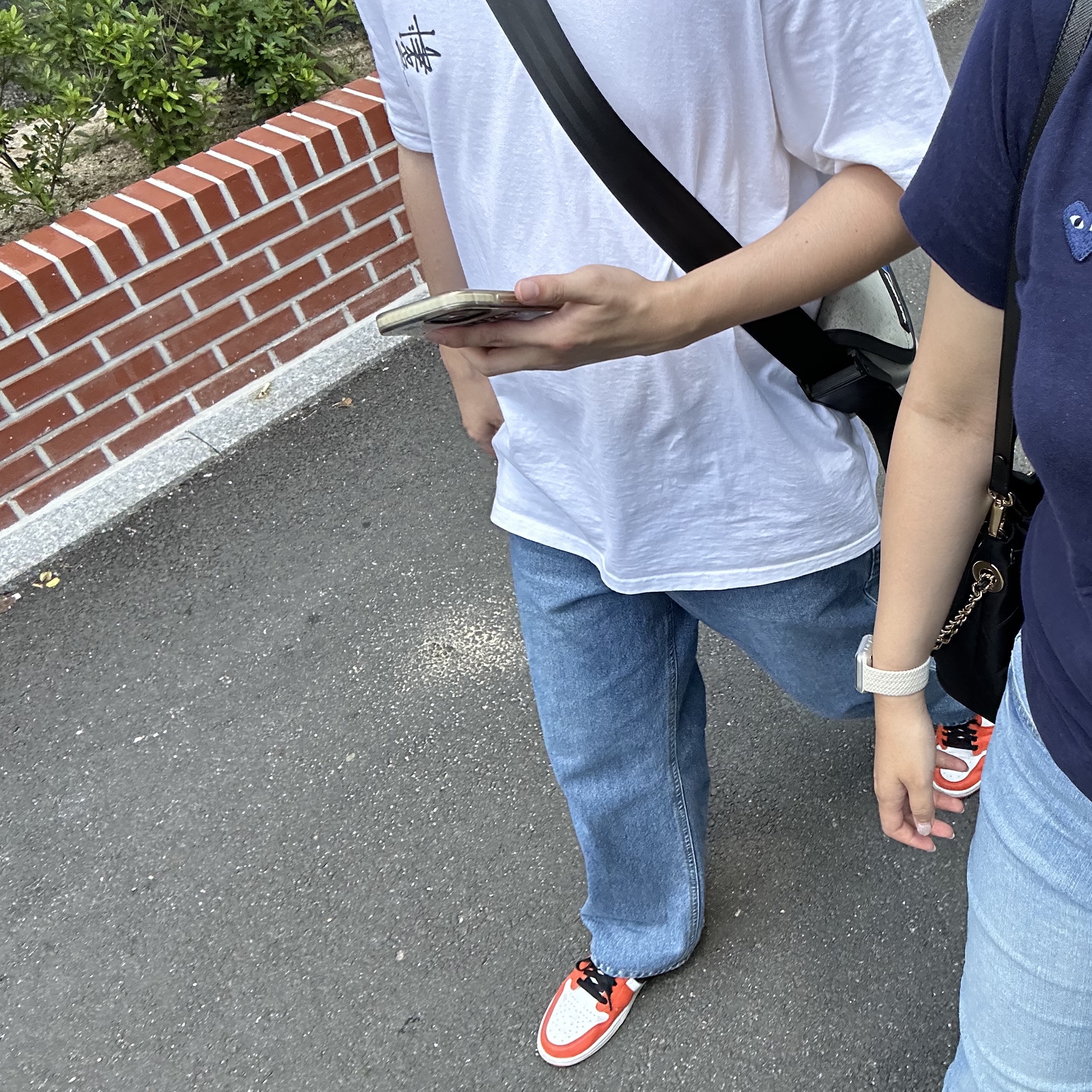 Jordan 1 Low OG Starfish, Stussy Melted T-Shirt White 착용 스타일