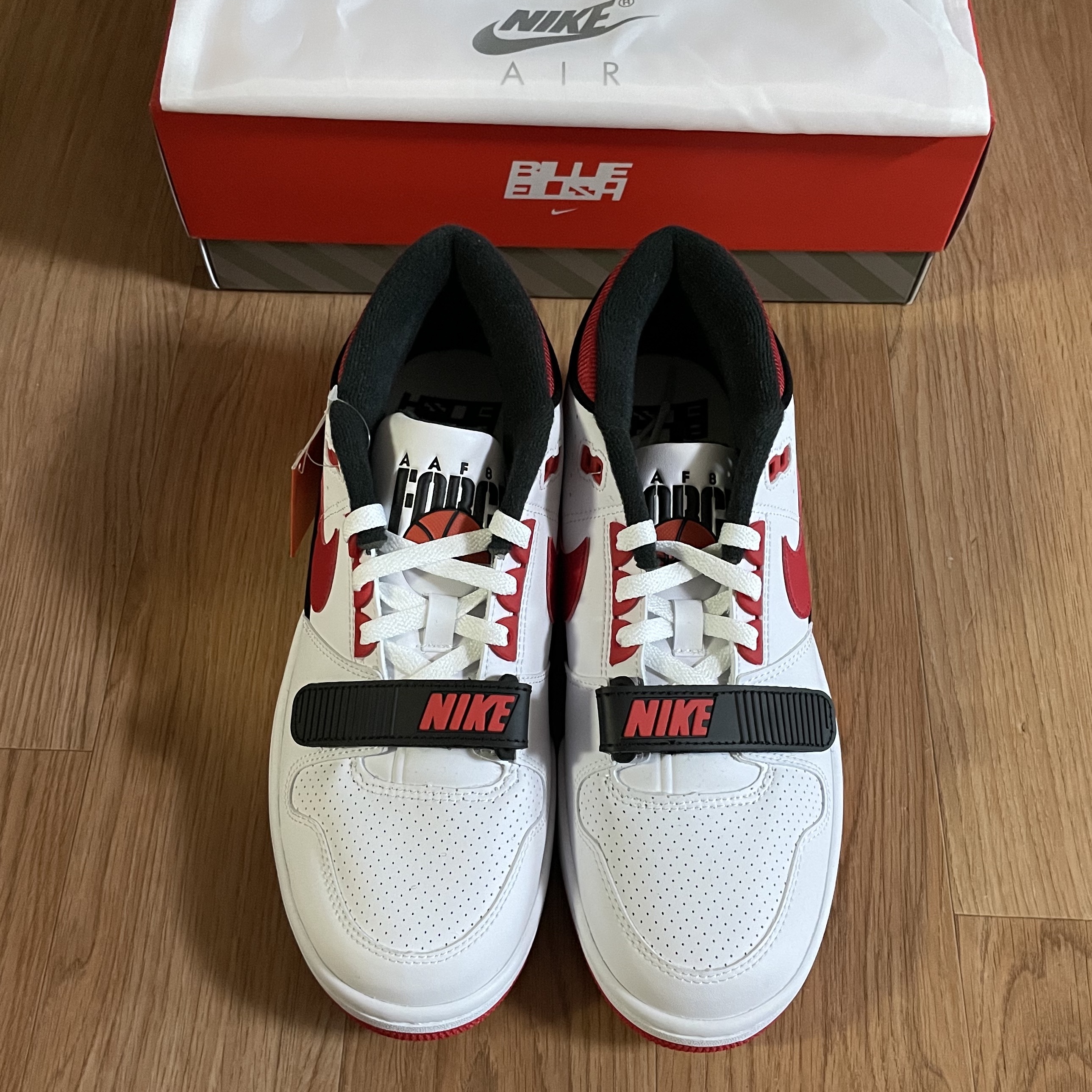 Nike x Billie Eilish Air Alpha Force 88 Fire Red and White 착용 스타일 - 2