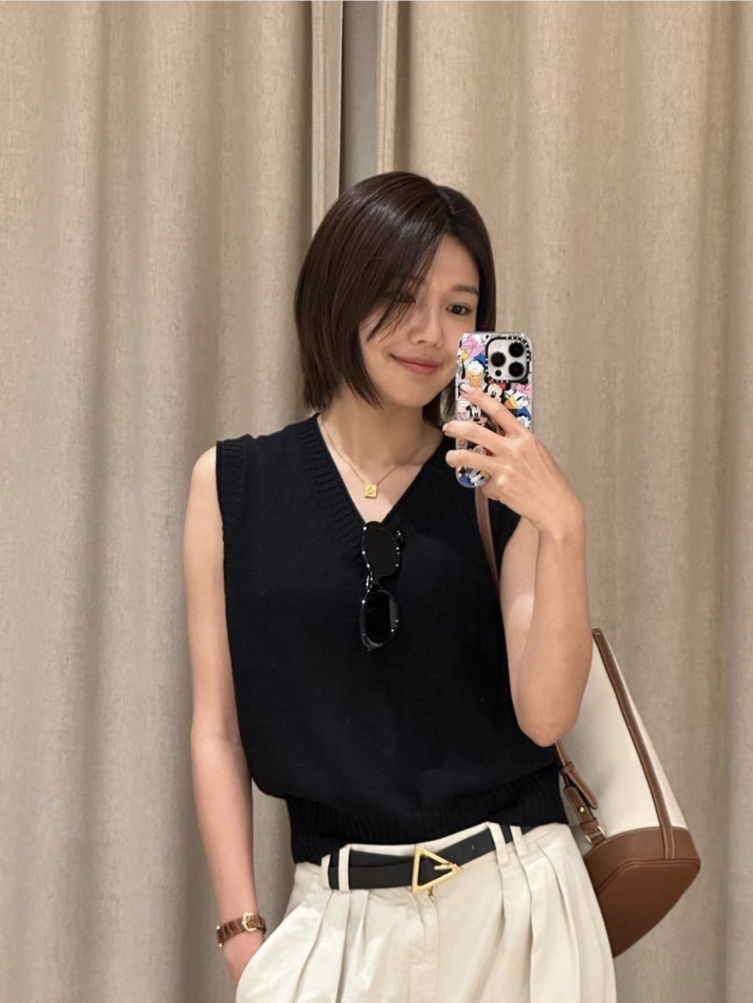 (W) Bottega Veneta Triangle Belt Black 착용 스타일