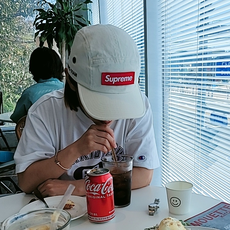 Supreme Military Camp Cap Stone - 22SS 착용 스타일 - 2