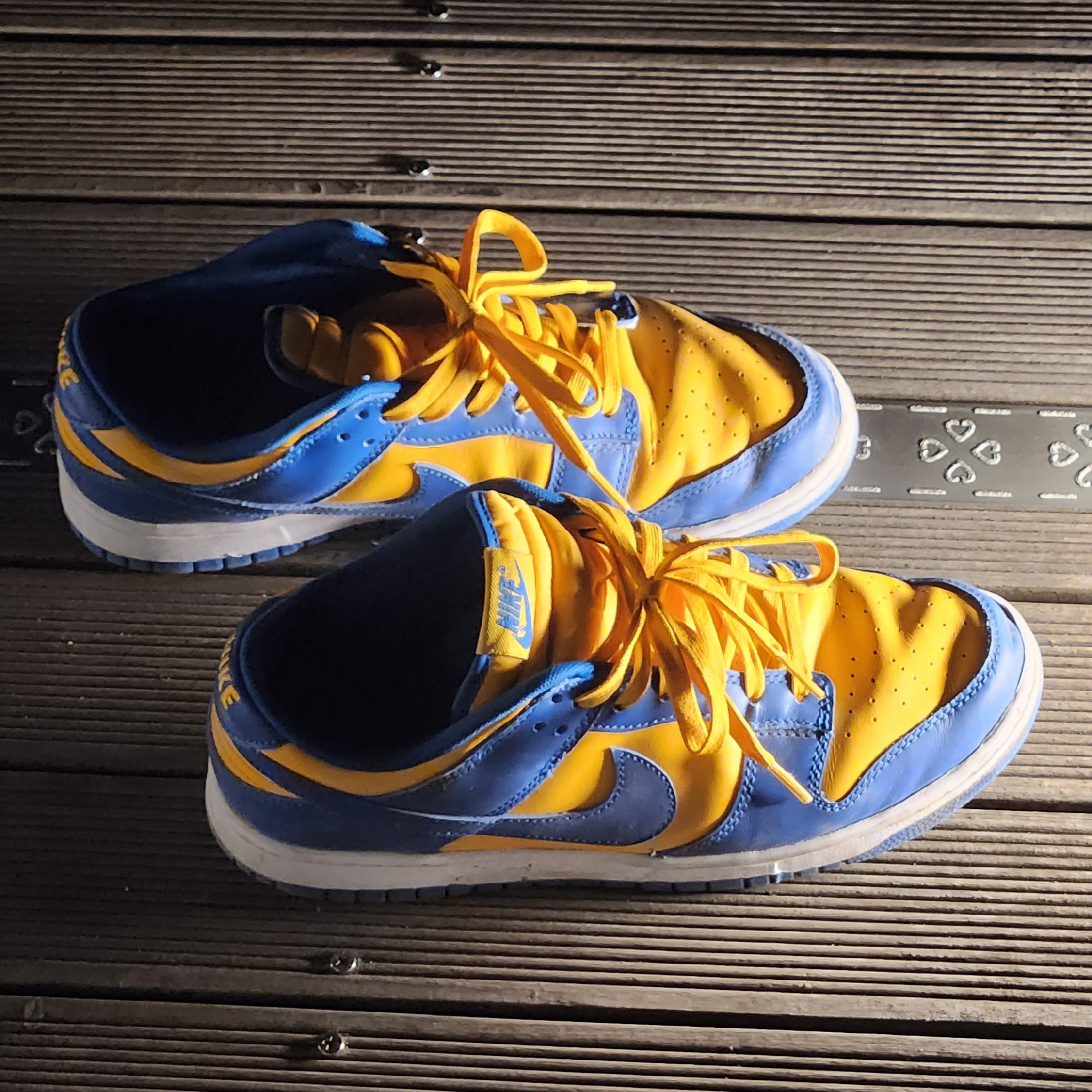 Nike Dunk Low Retro Blue Jay and University Gold 착용 스타일 - 1