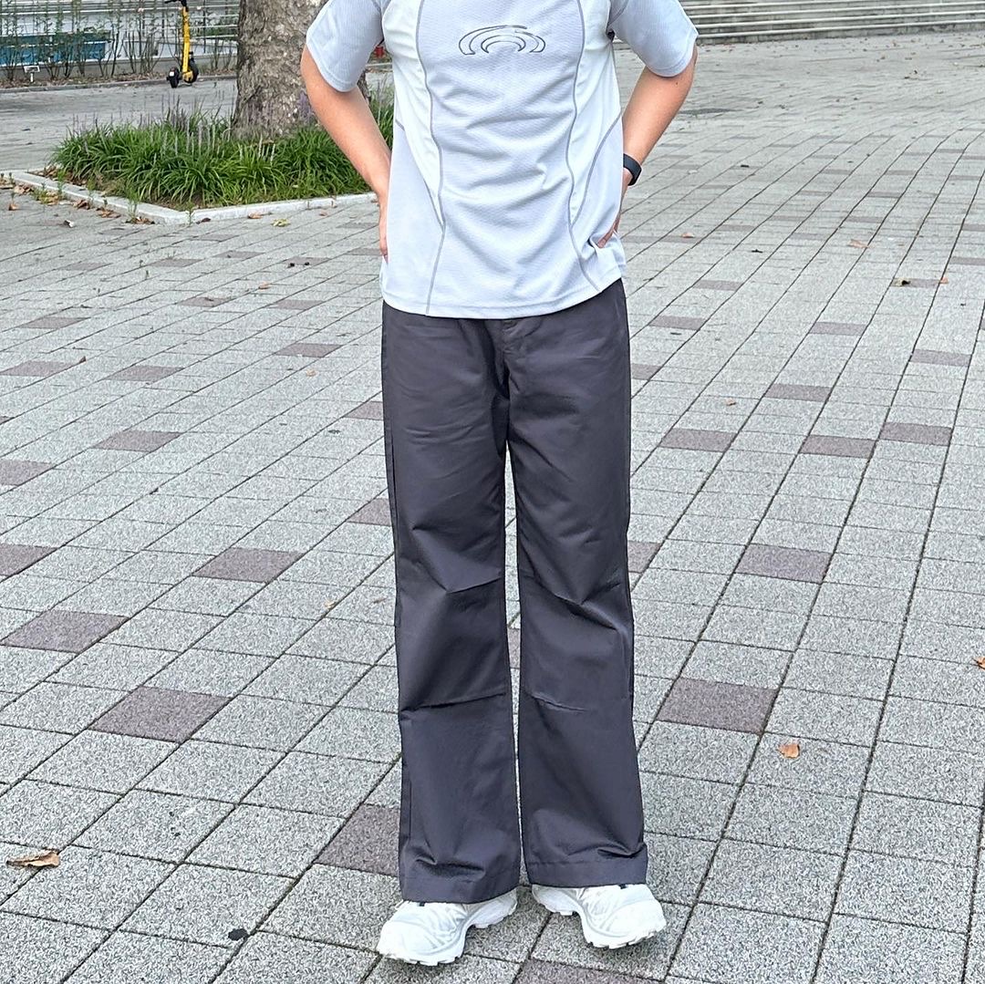 Art of Field Flatlock Stitch Short Sleeved T-Shirt Light Gray, Art of Field Flatlock Stitch Short Sleeved T-Shirt Black 착용 스타일