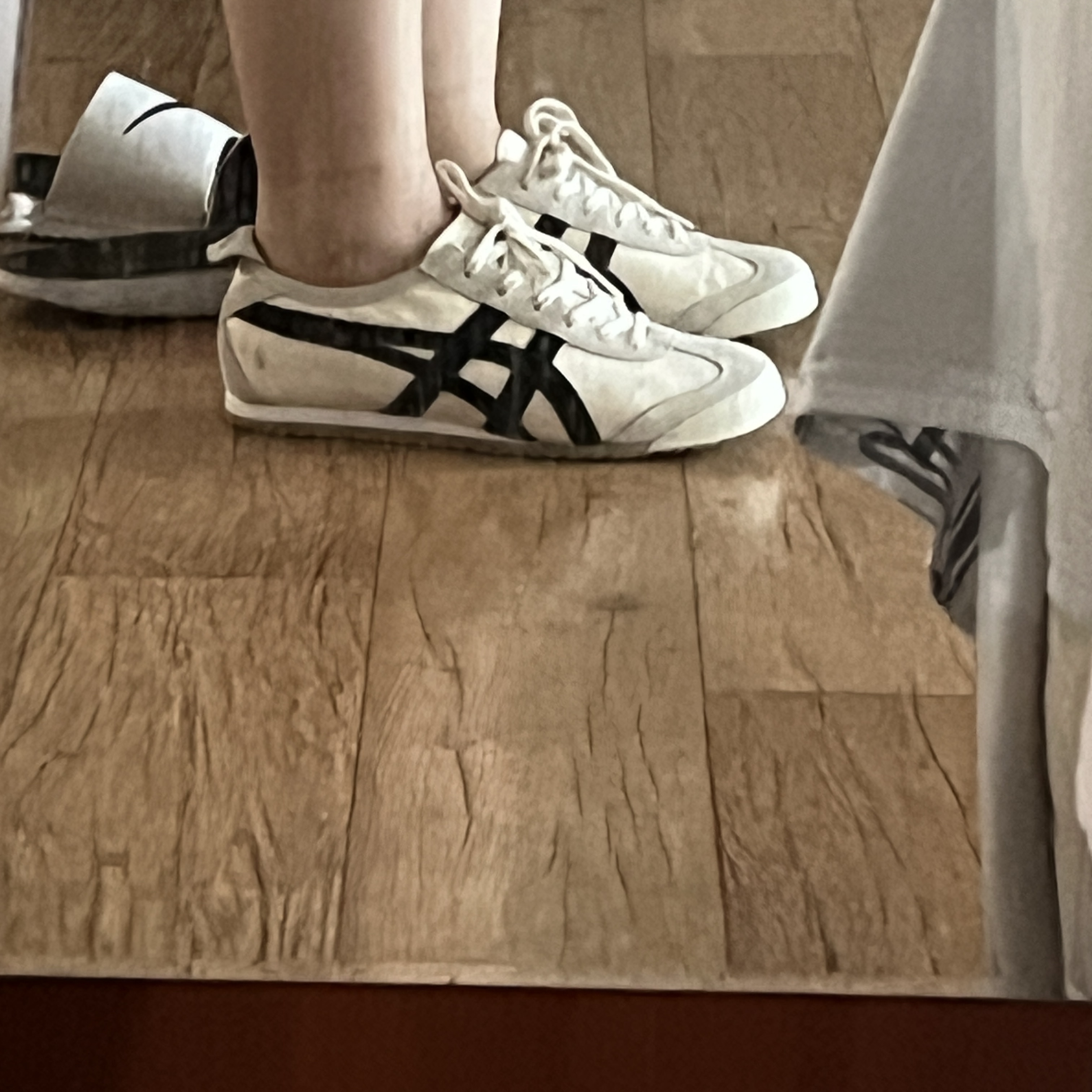 Onitsuka Tiger Mexico 66 Vintage White Black 착용 스타일 - 1