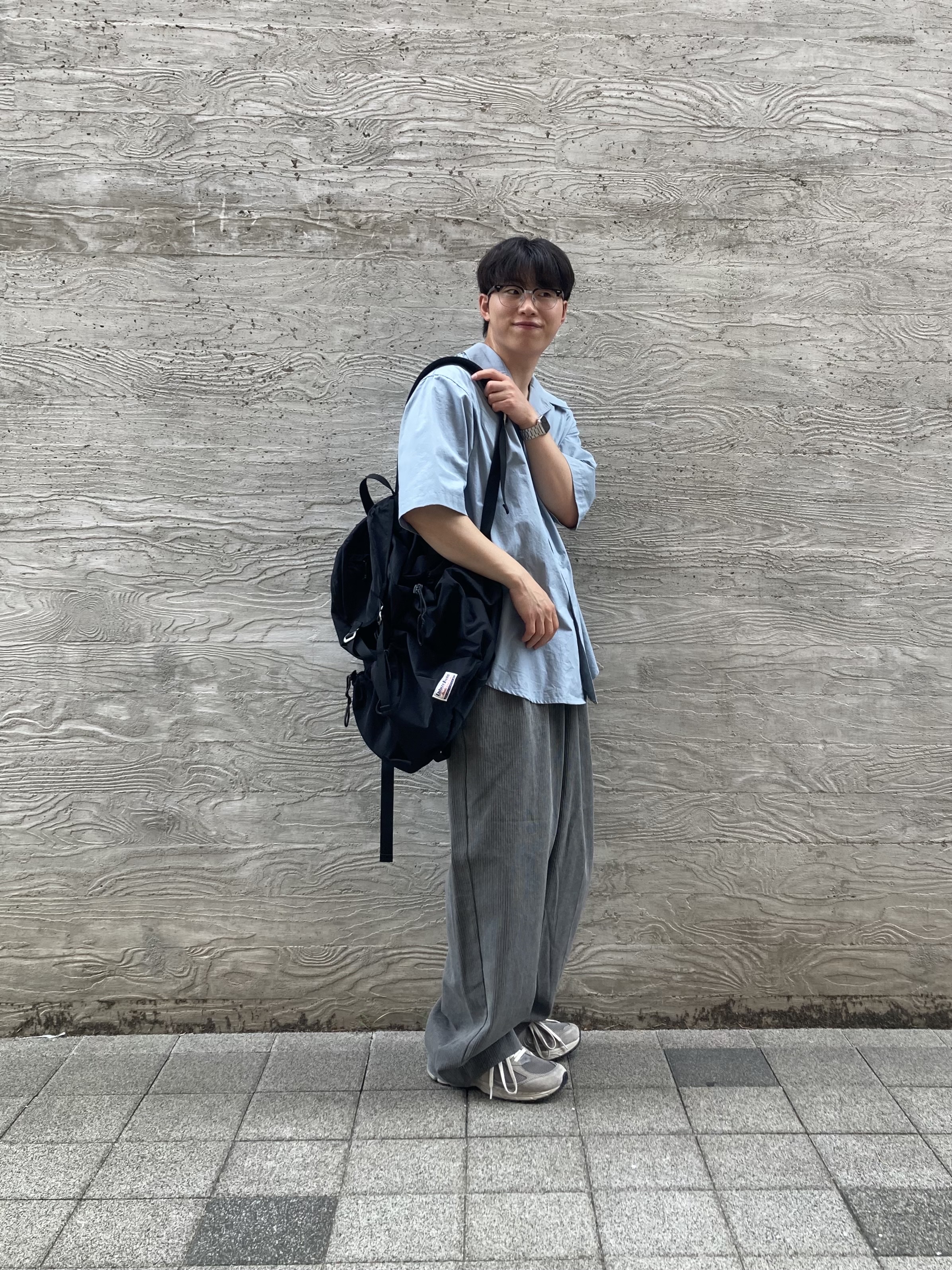 New Balance 2002R Grey 착용 스타일 - 2