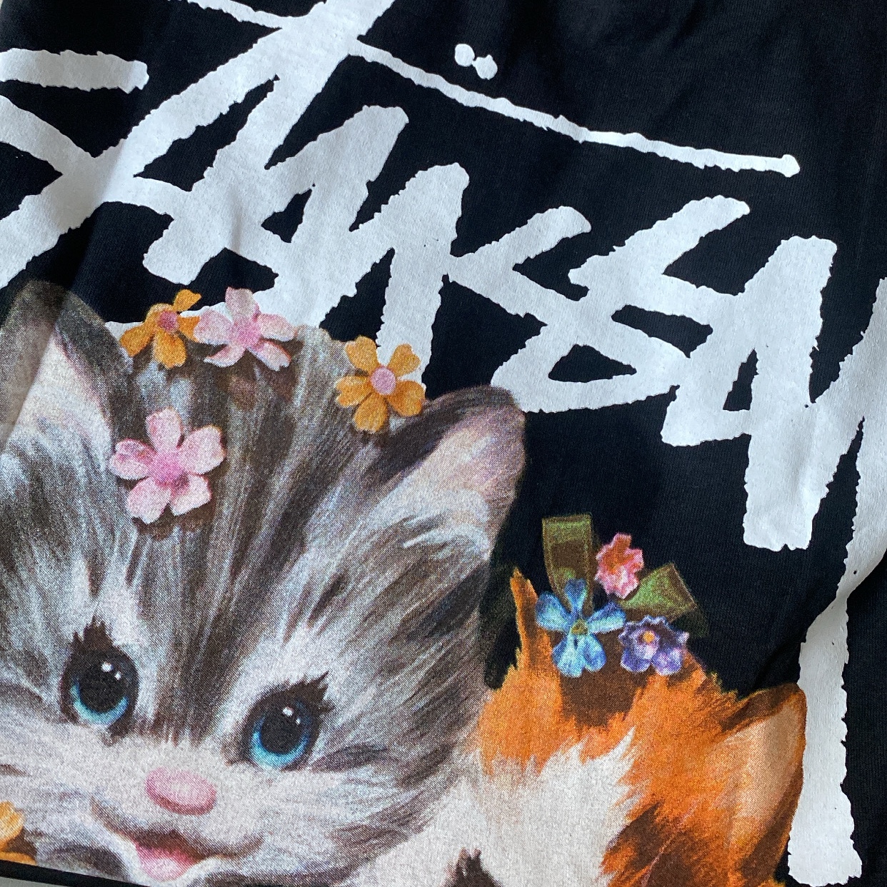 Stussy Kittens T-Shirt Black 착용 스타일