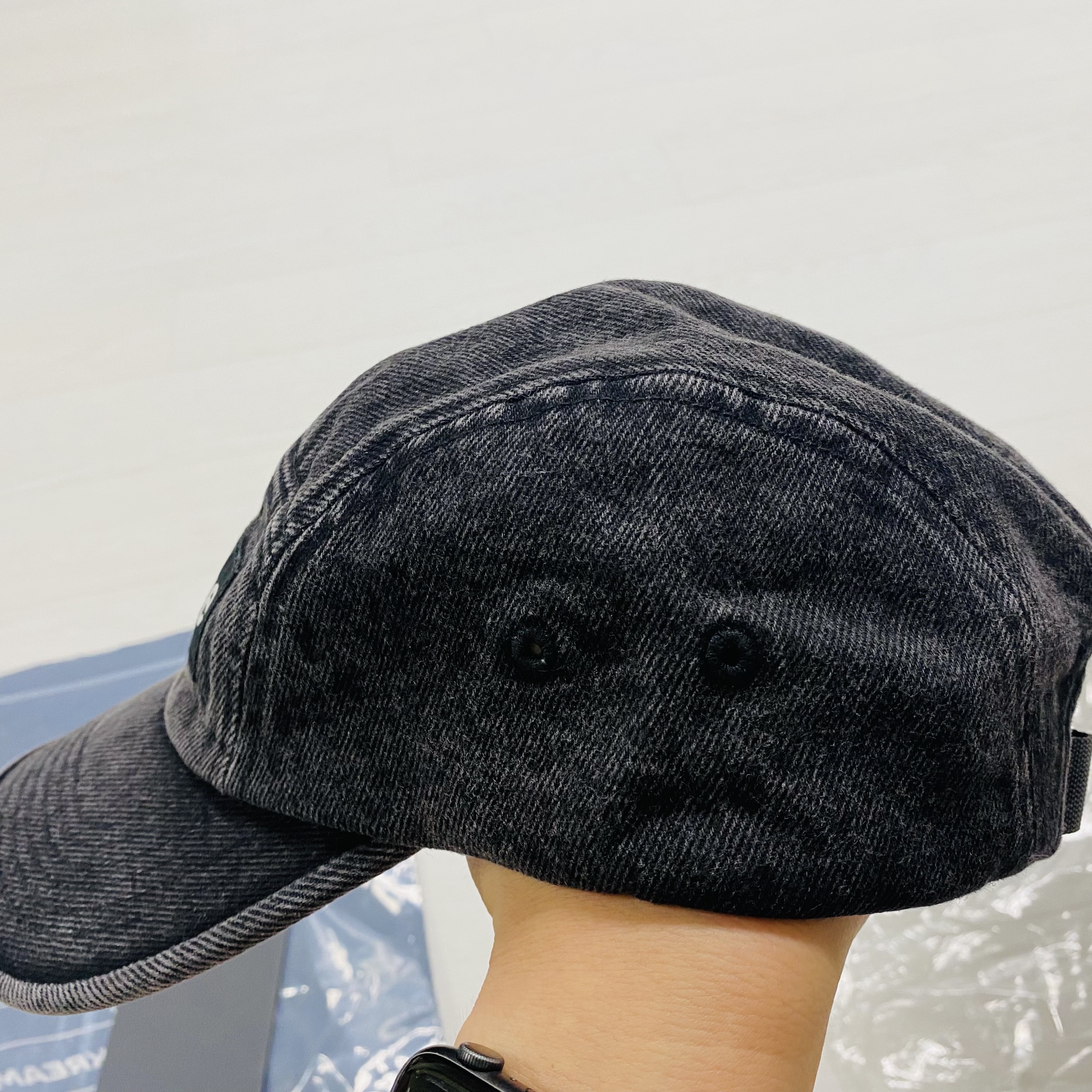Supreme Denim Camp Cap Black - 24SS 착용 스타일 - 3