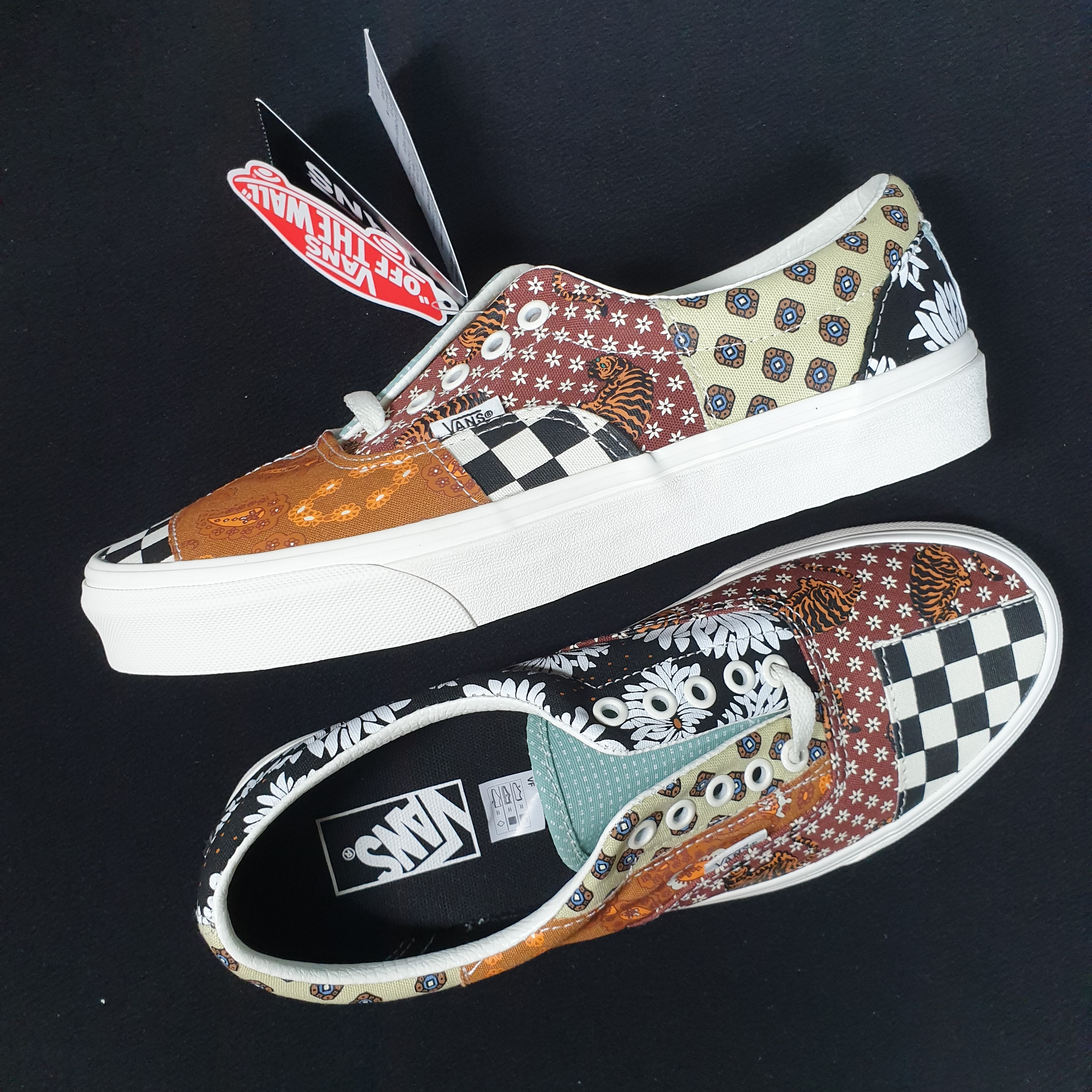 Vans Era Tiger Patchwork 착용 스타일