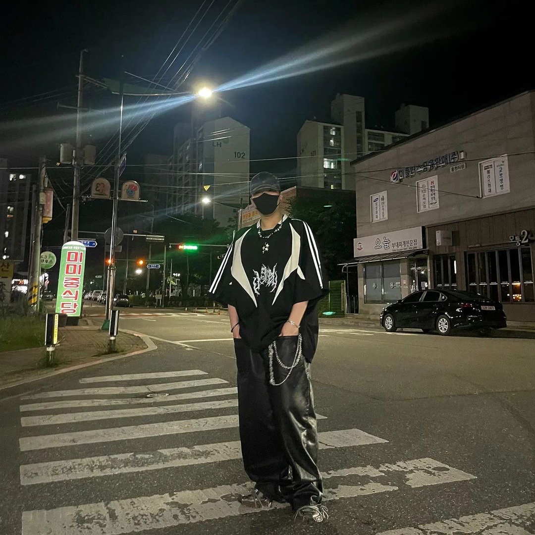 Ourpas 062 Jersey Black 착용 스타일