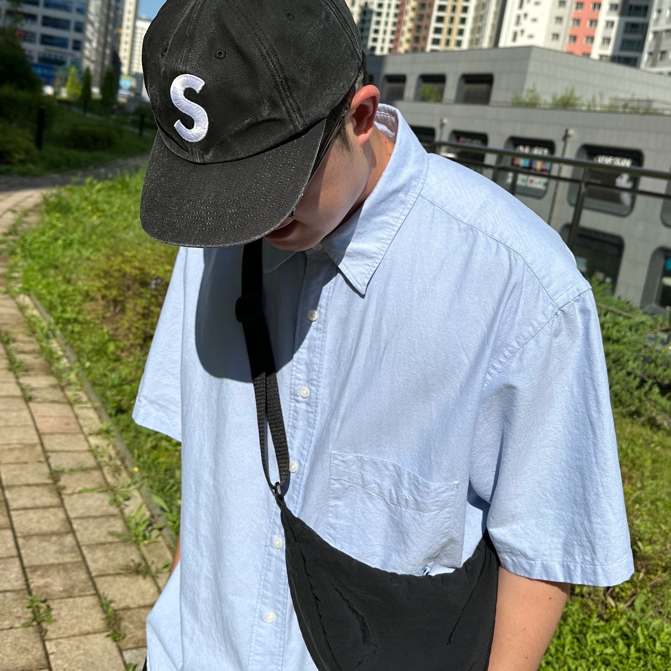 Supreme Pigment Canvas S Logo 6-Panel Black - 23SS 착용 스타일 - 2