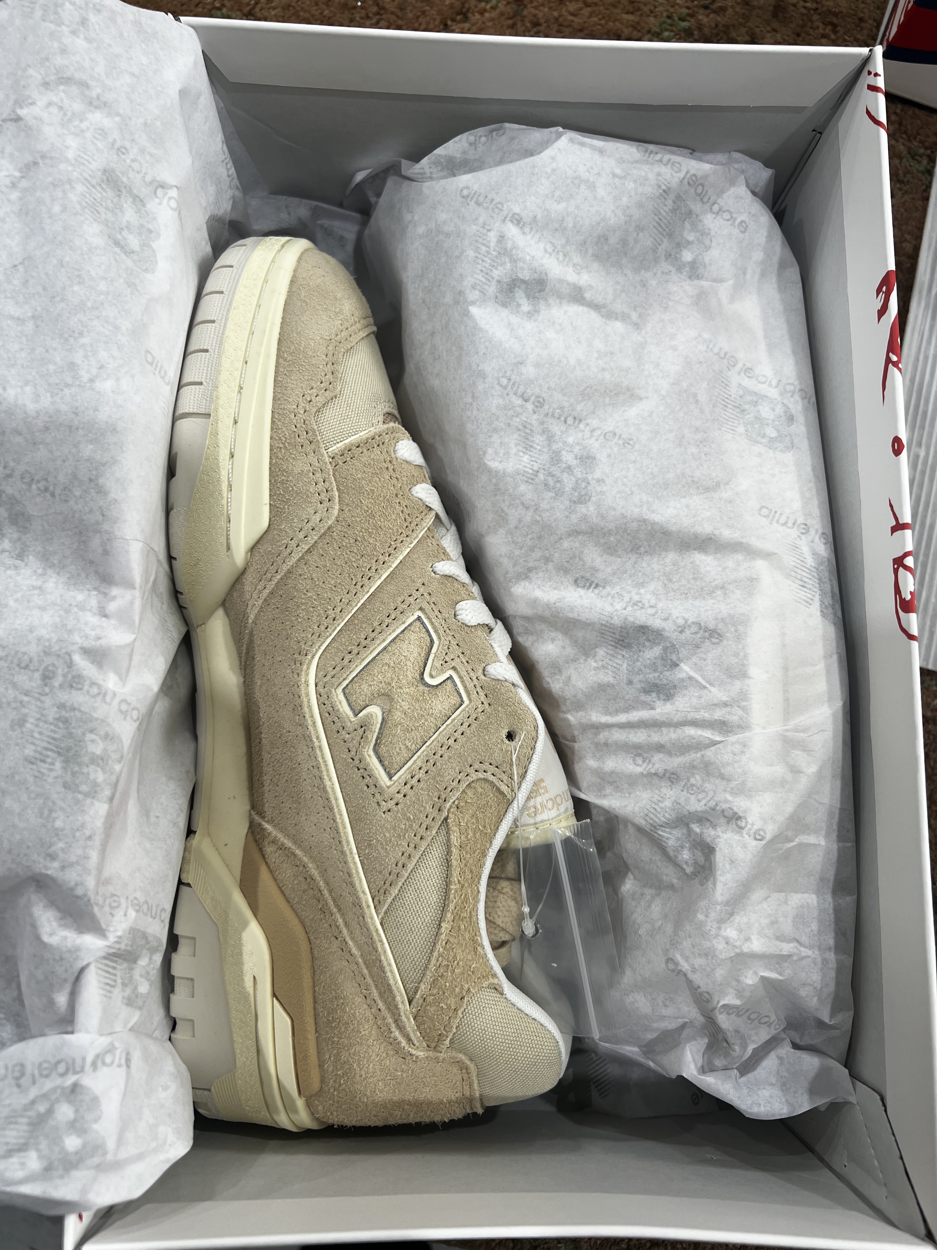 New Balance x Aime Leon Dore 550 Warm Sand 착용 스타일