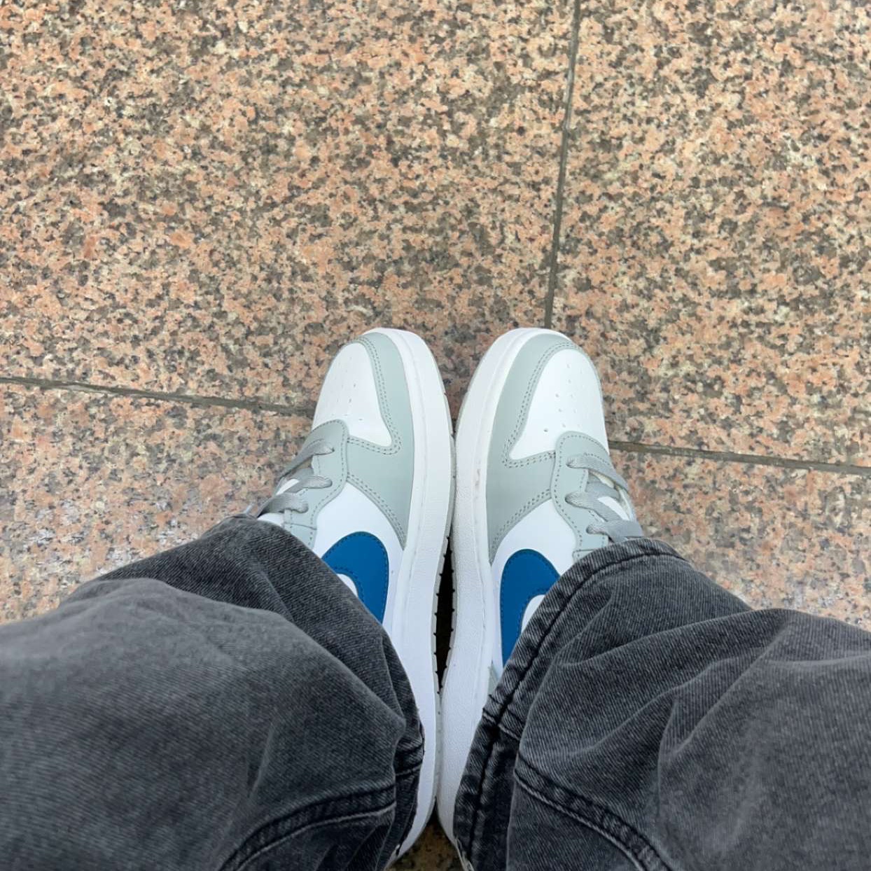 (GS) Nike Court Borough Low 2 Light Smoke Grey 착용 스타일