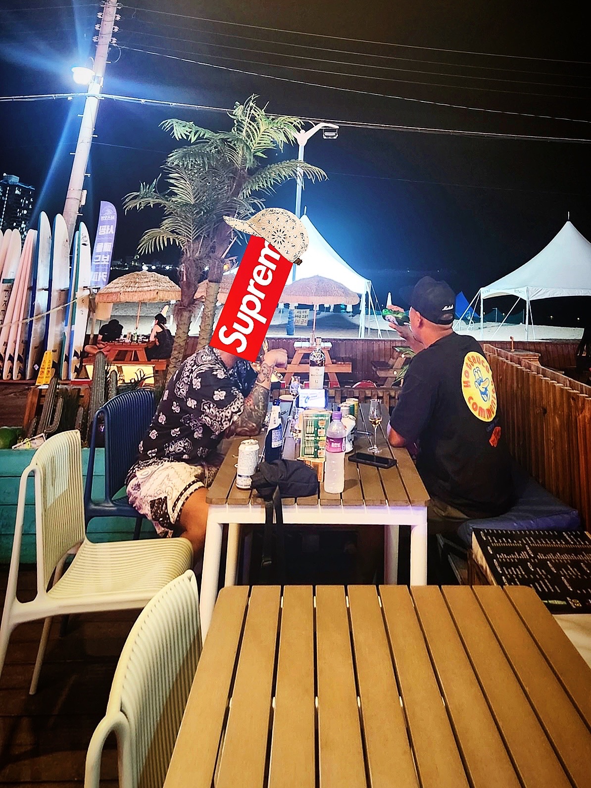 Supreme Bandana Camp Cap Tan - 21SS, Jordan x Travis Scott Shorts Light Iron Ore - US/EU 착용 스타일 - 1