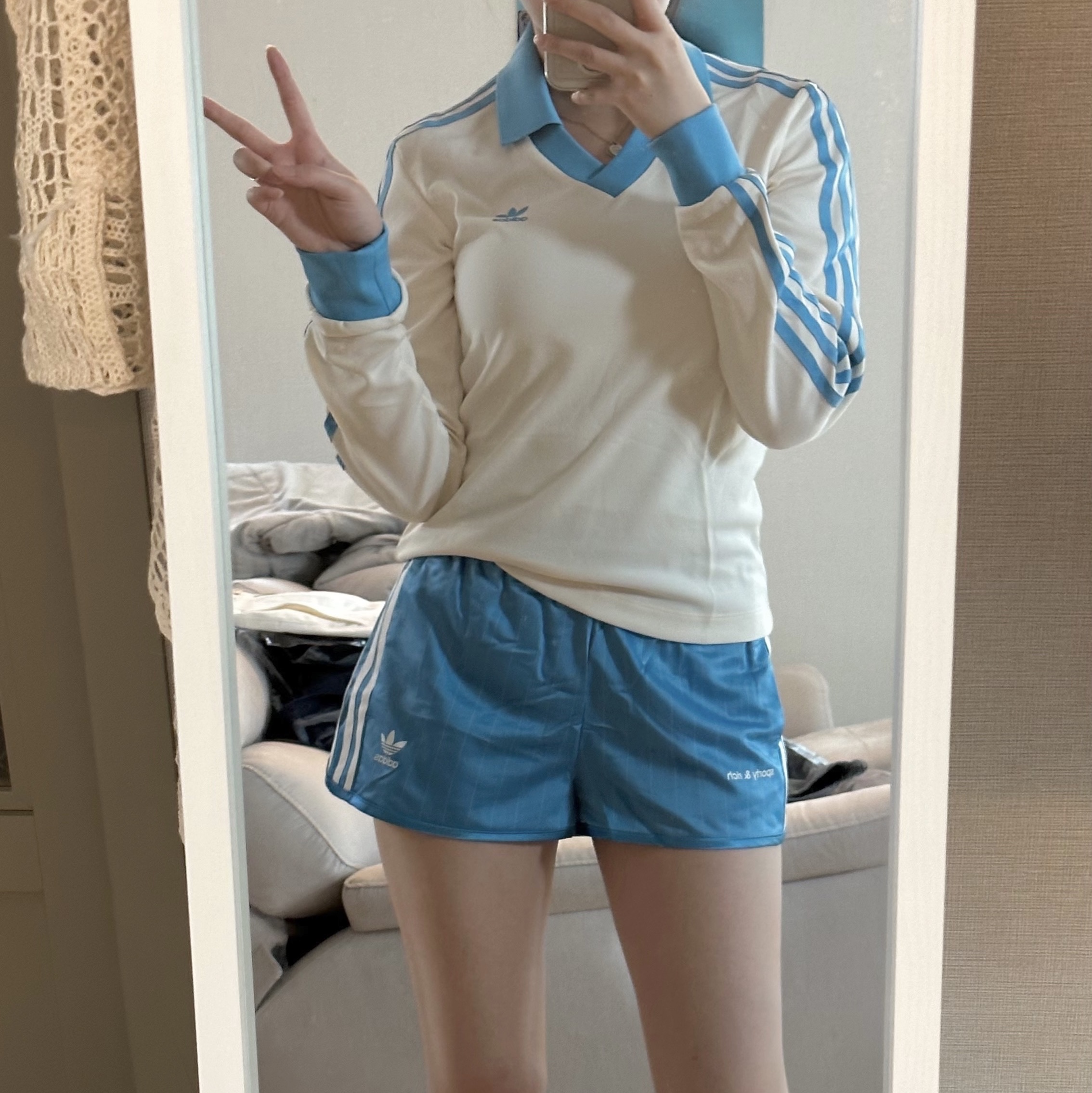 (W) Adidas x Sporty & Rich Long Sleeve Football Jersey Cream White - KR Sizing, (W) Adidas x Sporty & Rich Shorts Clear Sky - US Sizing 착용 스타일
