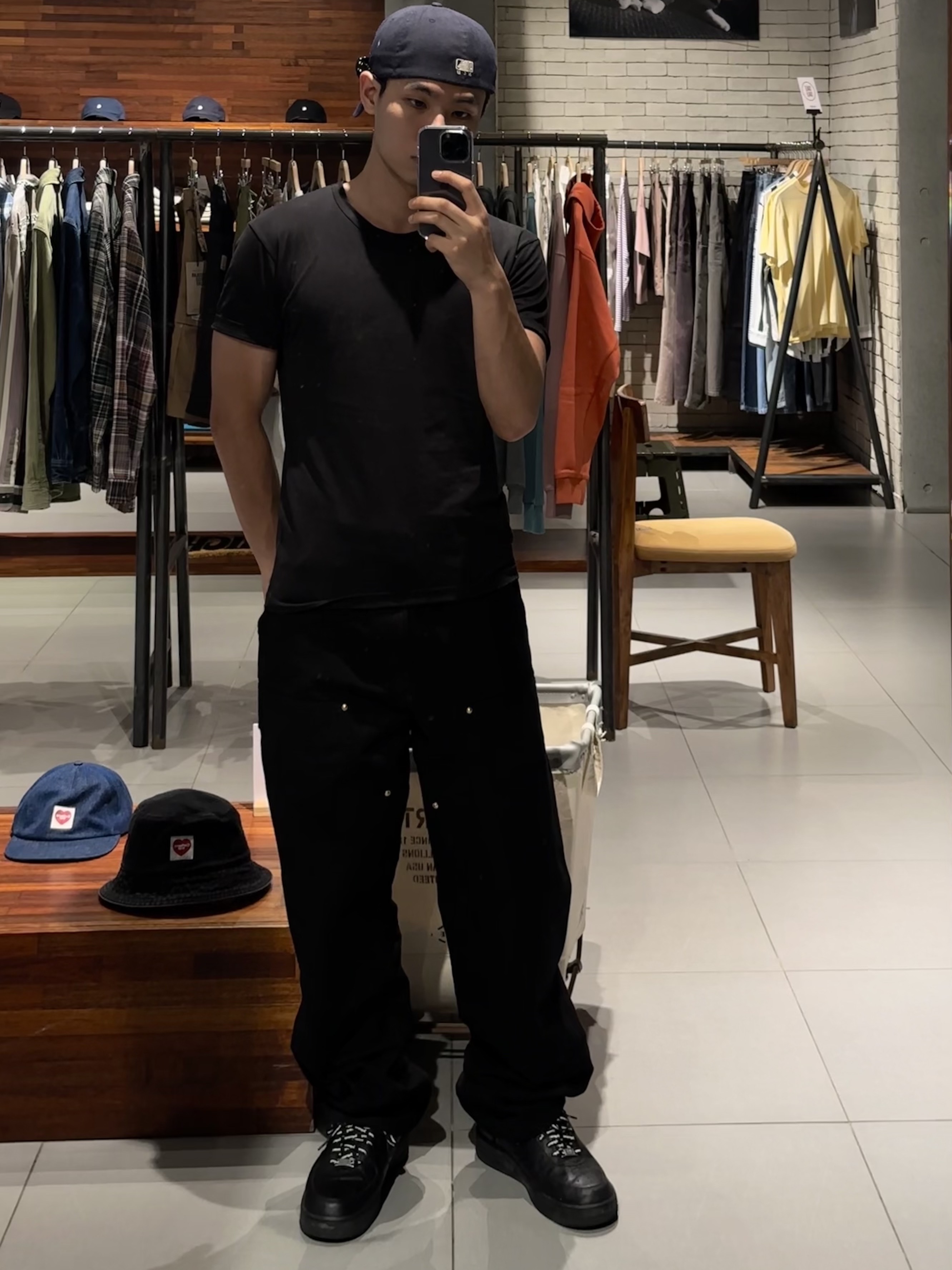 Nike x Supreme Air Force 1 Low Black 착용 스타일