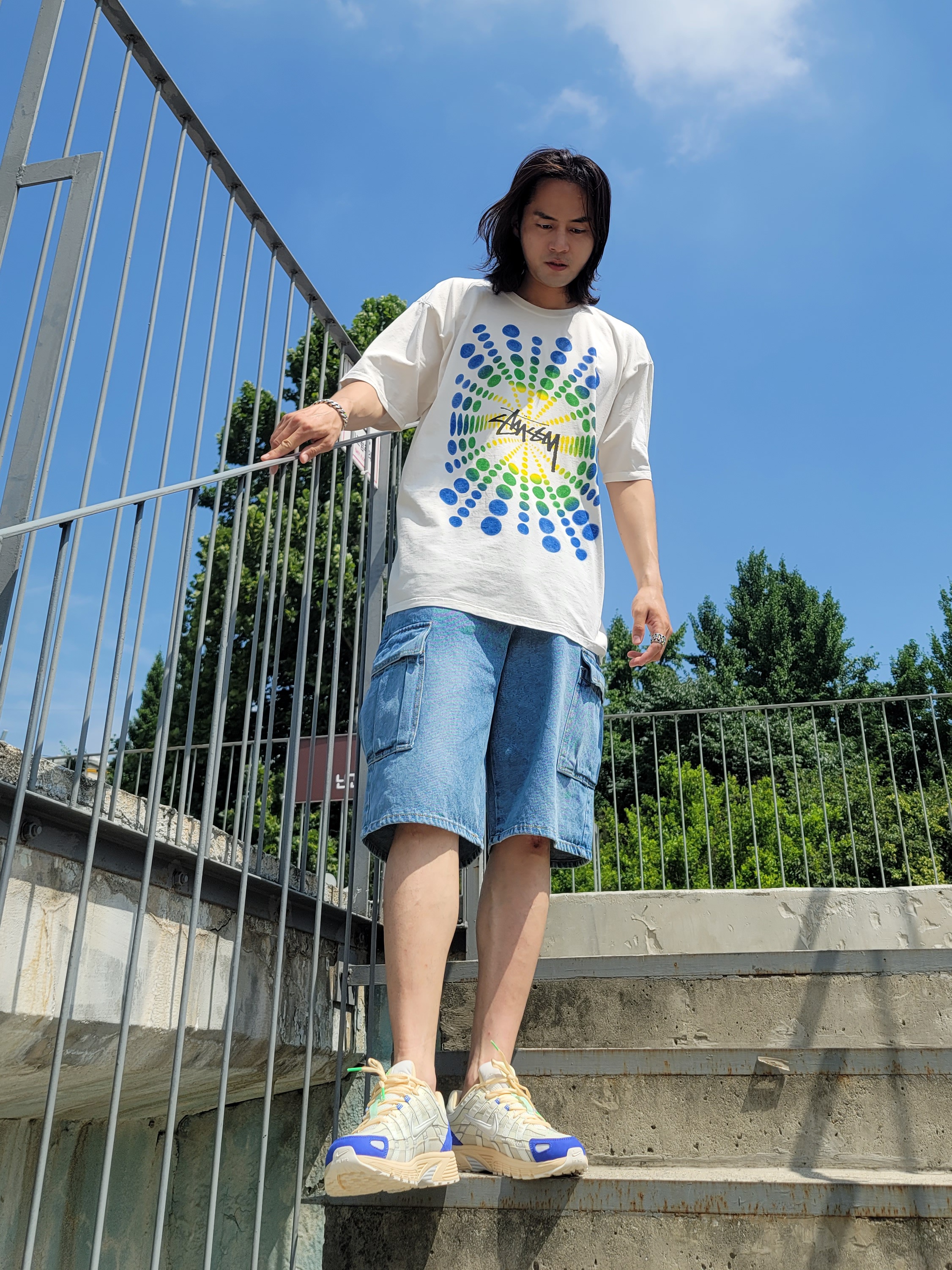 Stussy Atticus Pigment Dyed T-Shirt Natural, Nike P-6000 Coconut Milk Medium Blue 착용 스타일 - 1