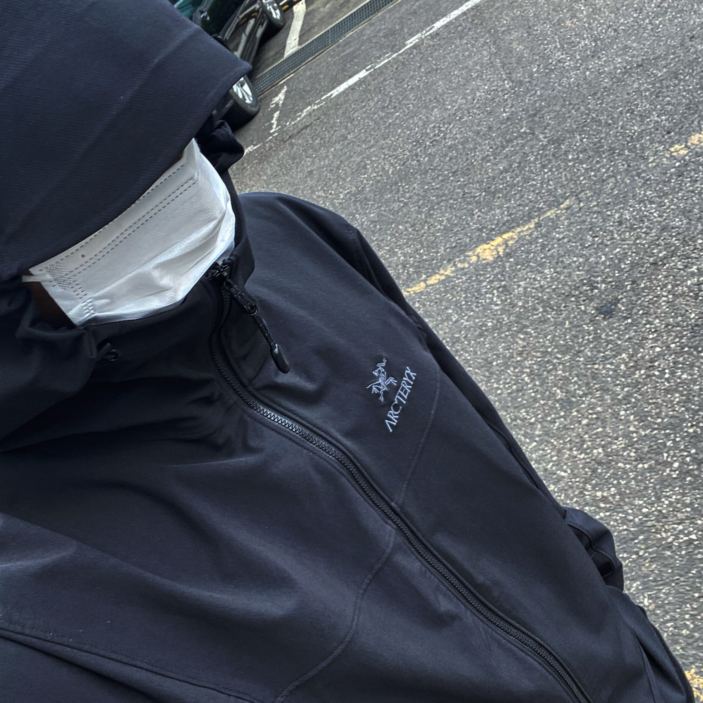 Arc'teryx Gamma LT Hoody Black 착용 스타일