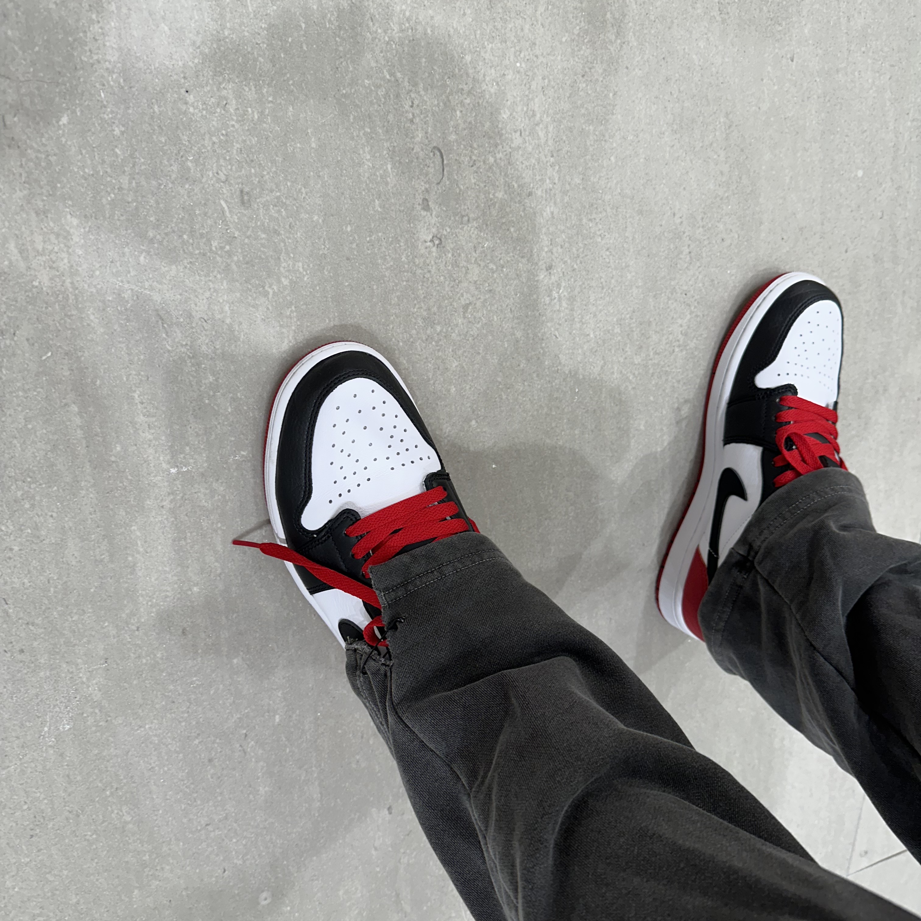 Jordan 1 Retro Low OG Black Toe 착용 스타일
