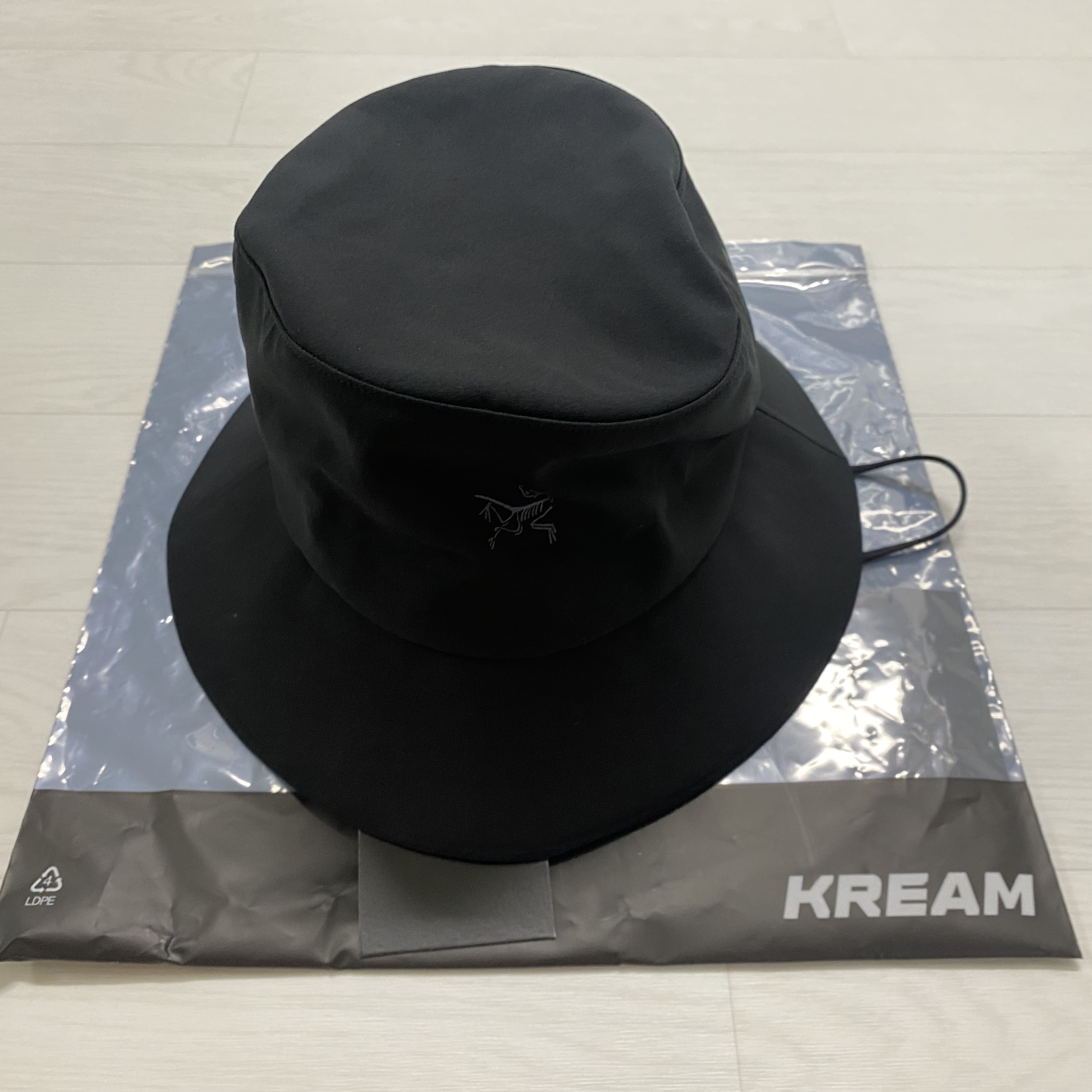 Arc'teryx Sinsolo Hat Black 착용 스타일 - 2