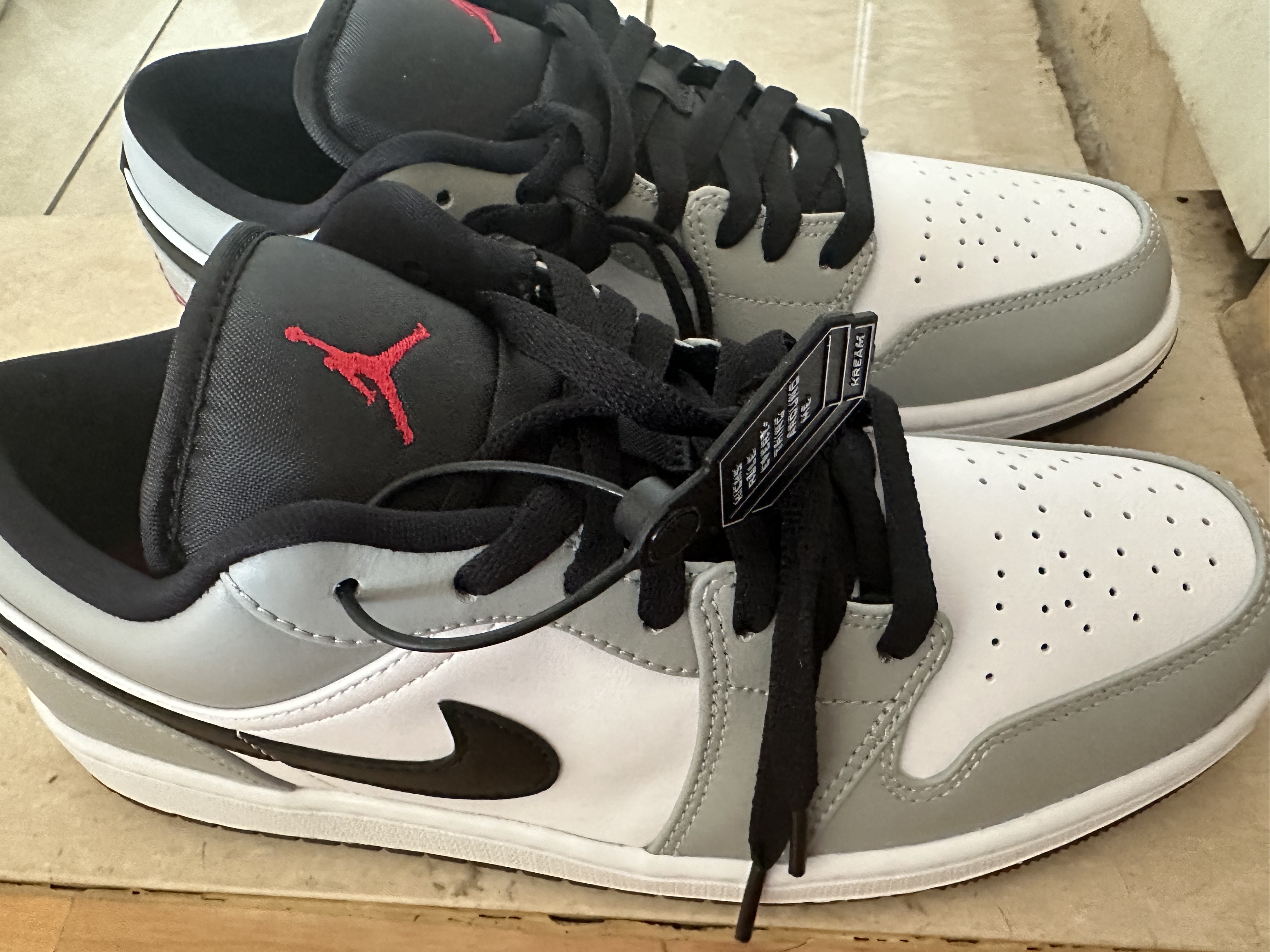 Jordan 1 Low Light Smoke Grey 착용 스타일 - 2