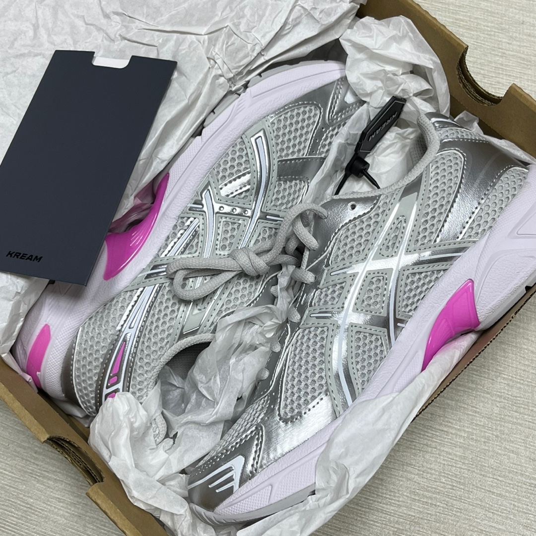 (W) Asics Gel-1130 Glacier Grey Pure Silver 착용 스타일 - 2