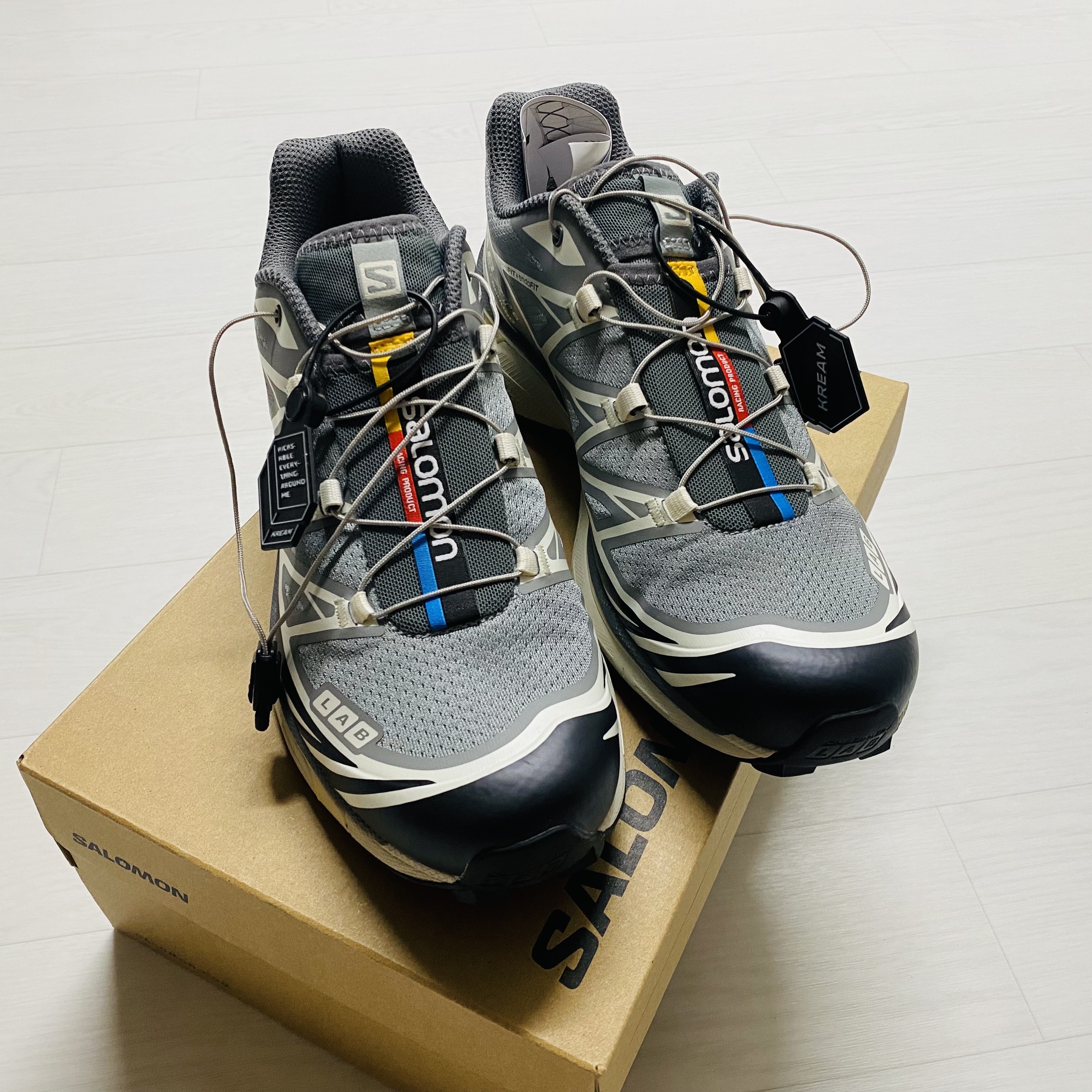 Salomon XT-6 Recut Phantom Vanilla Ice 착용 스타일 - 2