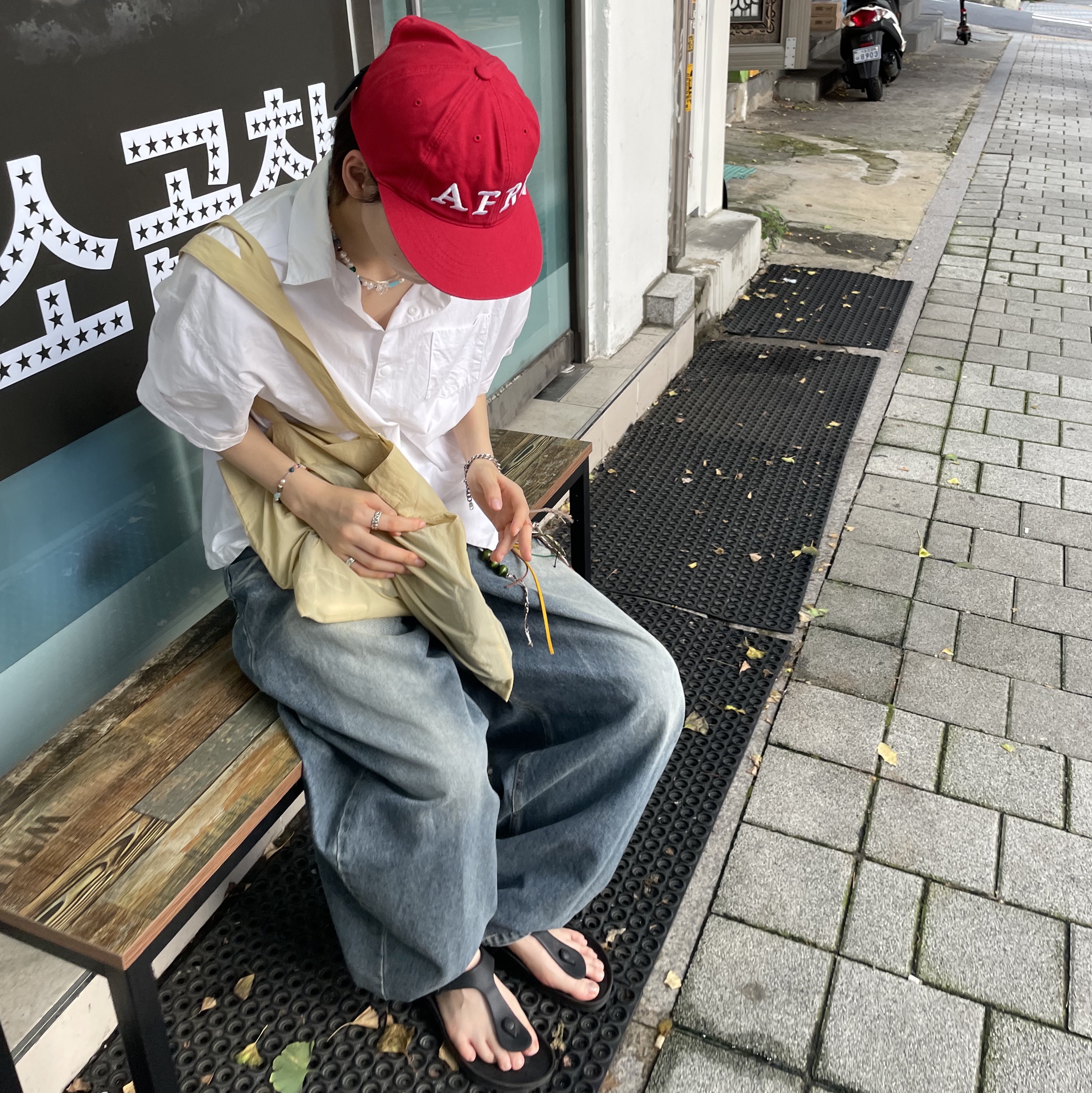 Birkenstock Gizeh Essentials Eva Black - Regular 착용 스타일 - 3