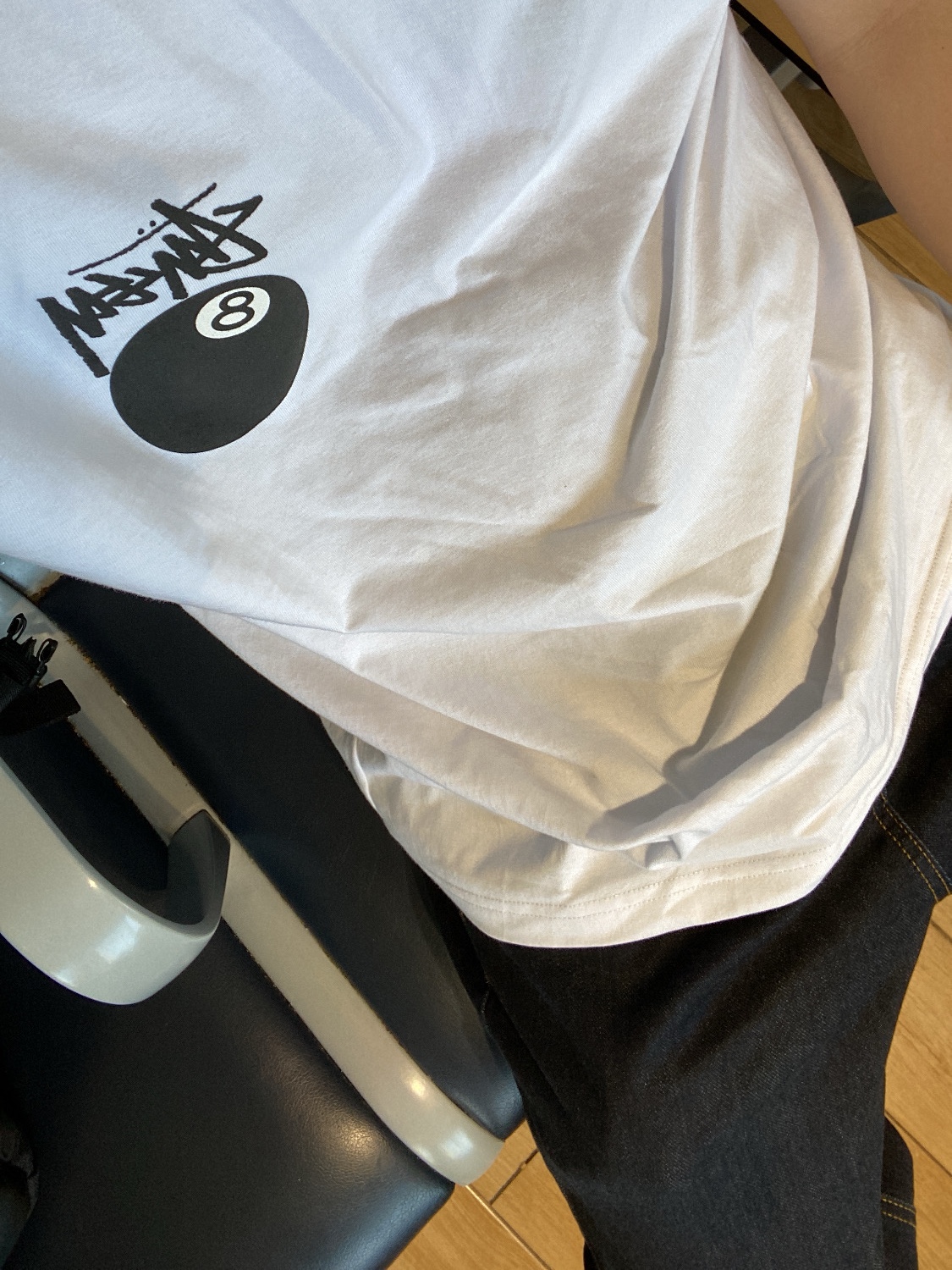 Stussy 8 Ball T-Shirt White - 22SS 착용 스타일