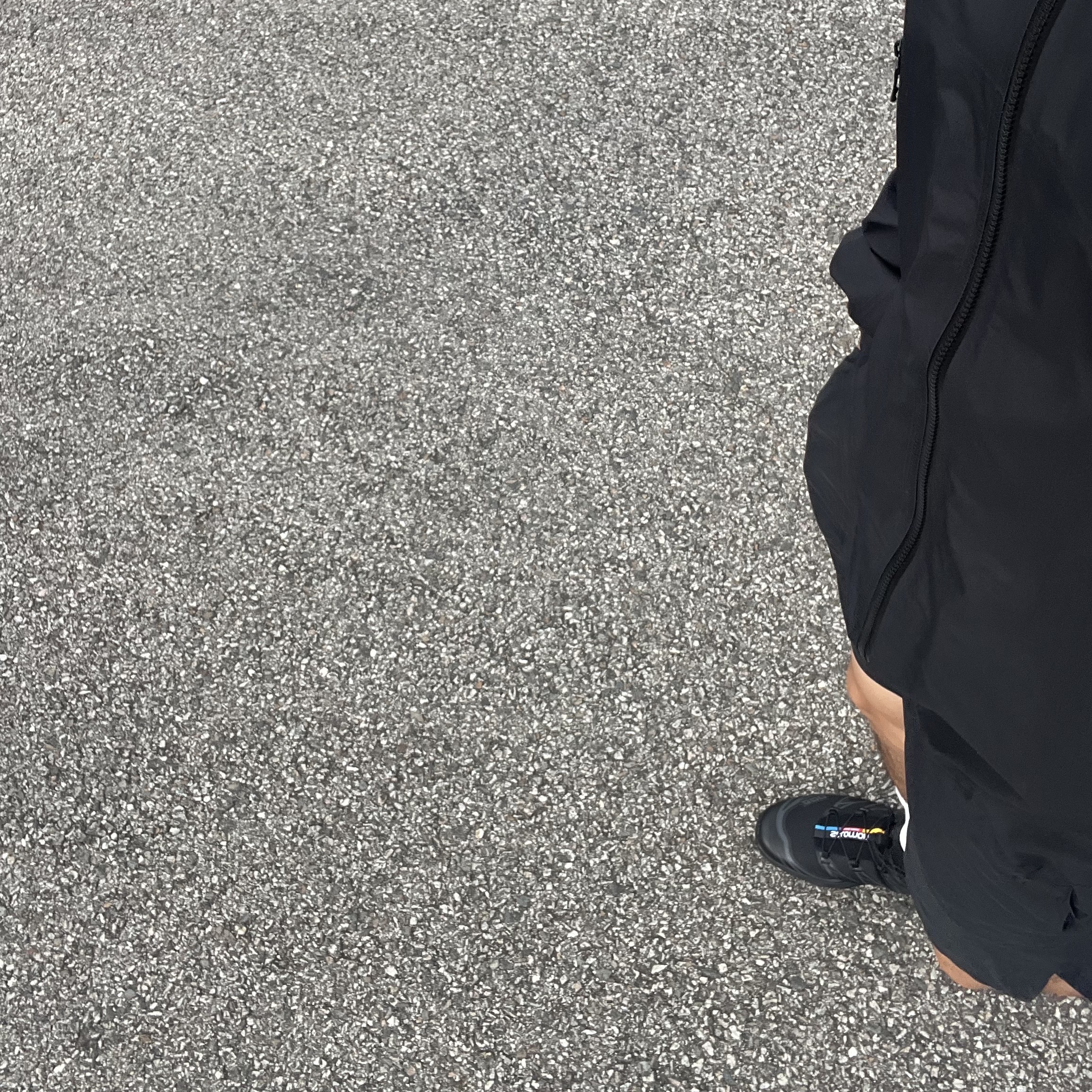 Salomon XT-6 ADV Black 착용 스타일