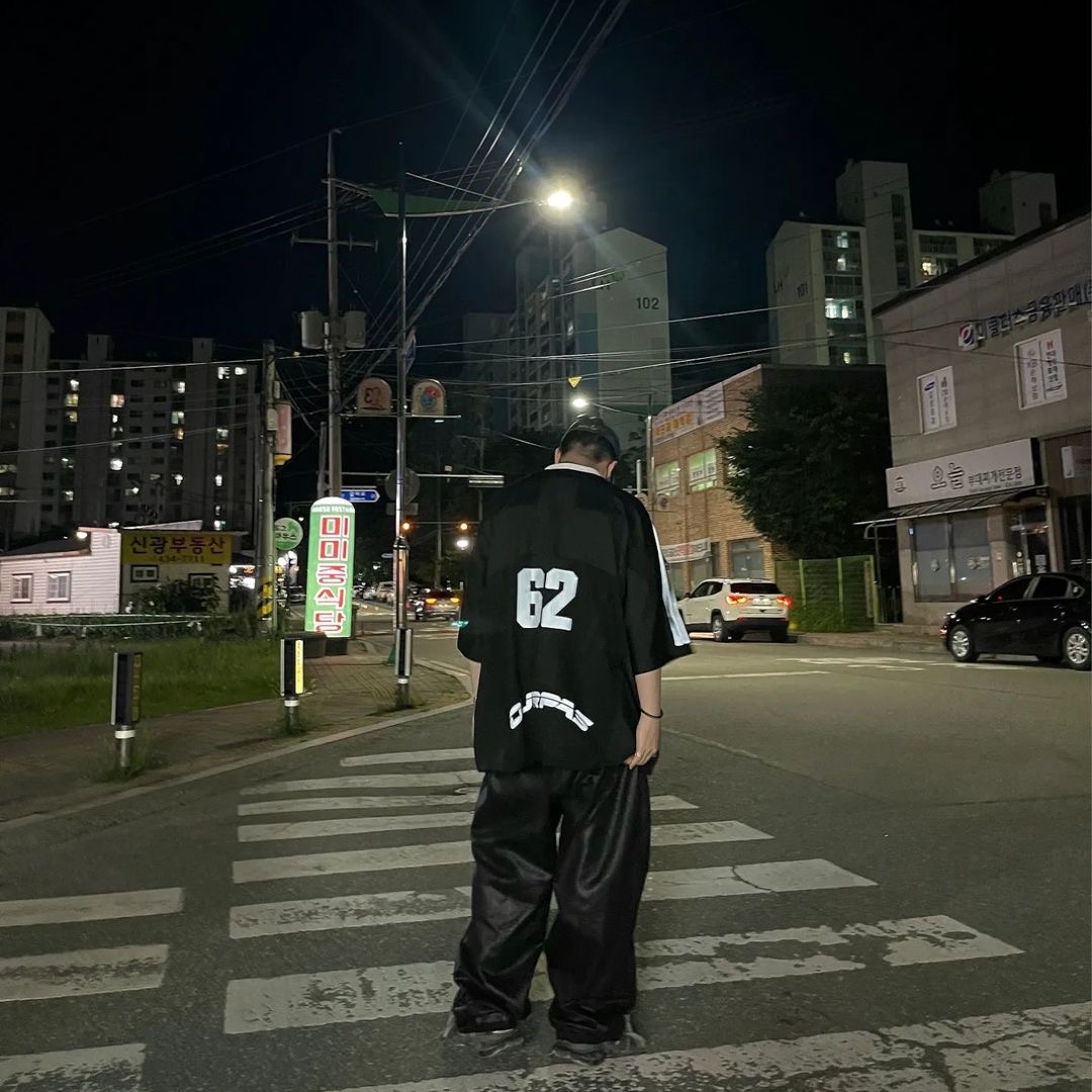 Ourpas 062 Jersey Black 착용 스타일