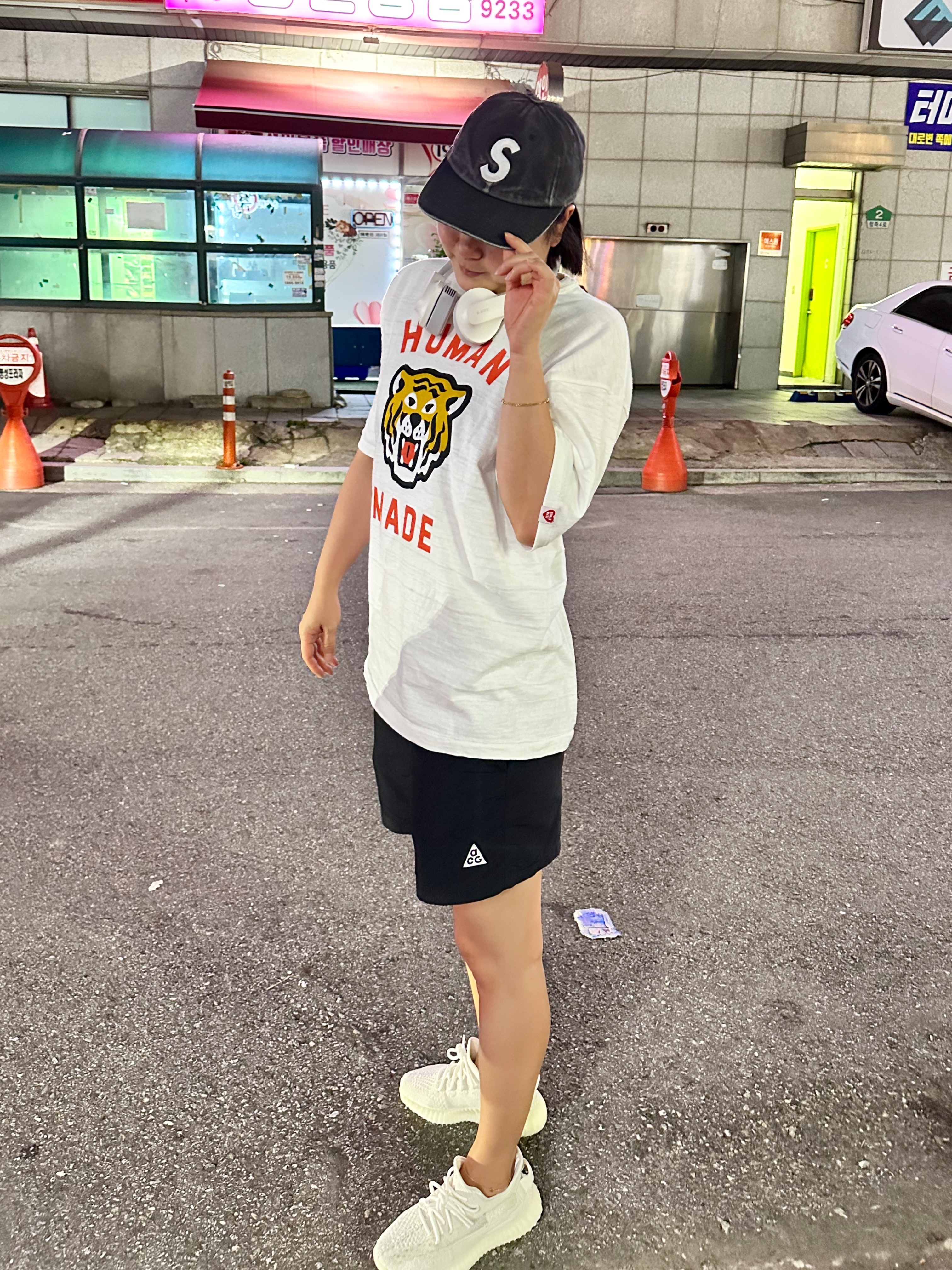Supreme Pigment Canvas S Logo 6-Panel Black - 23SS, Human Made Graphic T-Shirt #05 White 착용 스타일