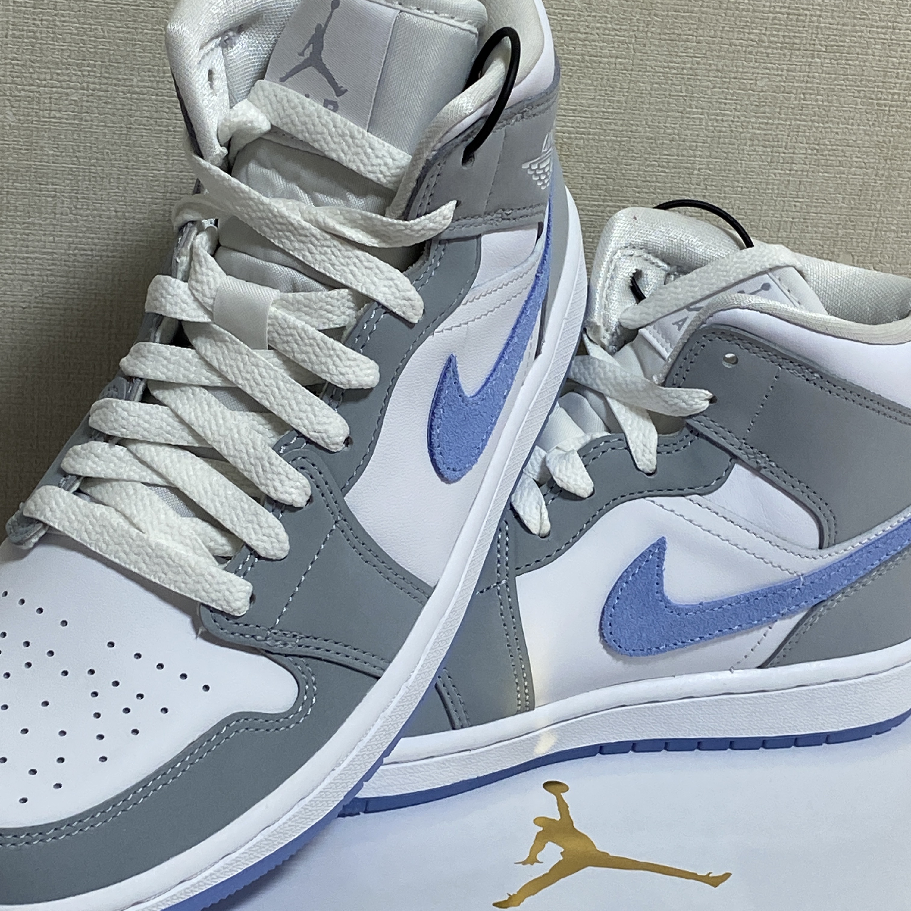 (W) Jordan 1 Mid Wolf Grey 착용 스타일 - 1