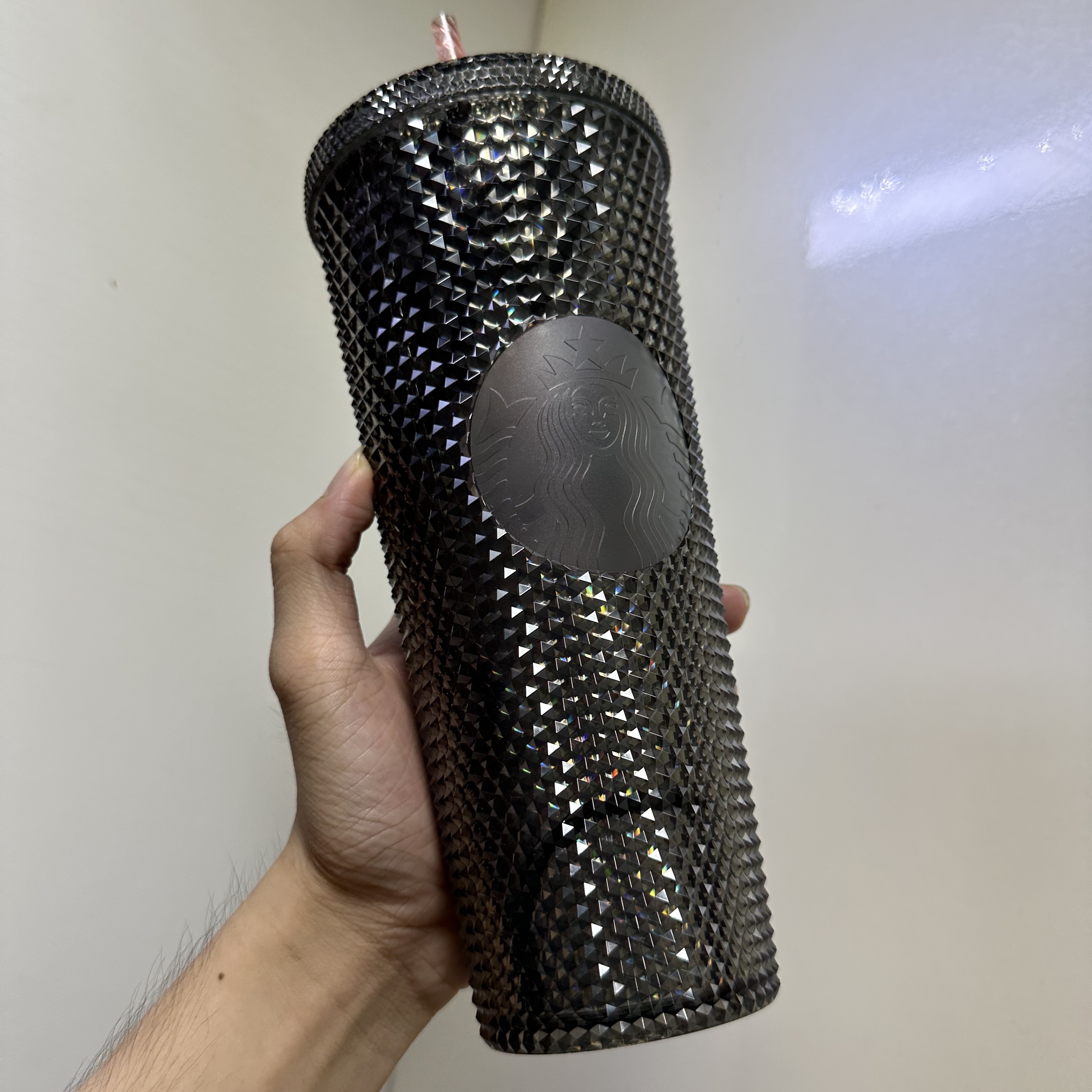 Starbucks x Blackpink Black Stud Cold Cup 710ml 착용 스타일