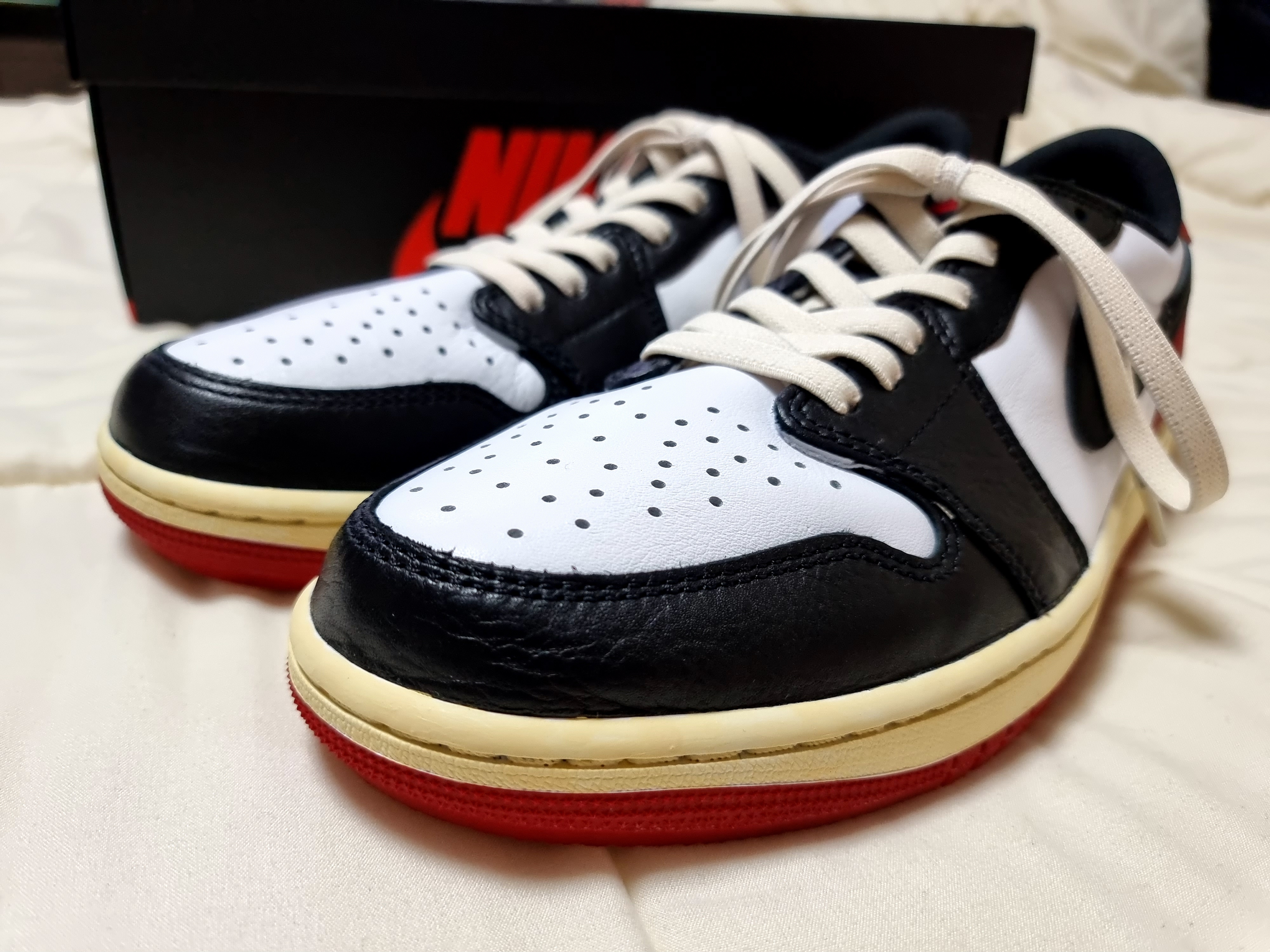 (GS) Jordan 1 Retro Low OG Black Toe, Jordan 1 Retro Low OG Black Toe 착용 스타일 - 3