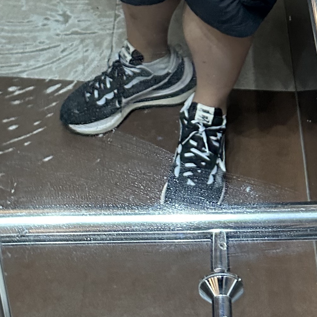 Nike x Sacai VaporWaffle Black White 착용 스타일