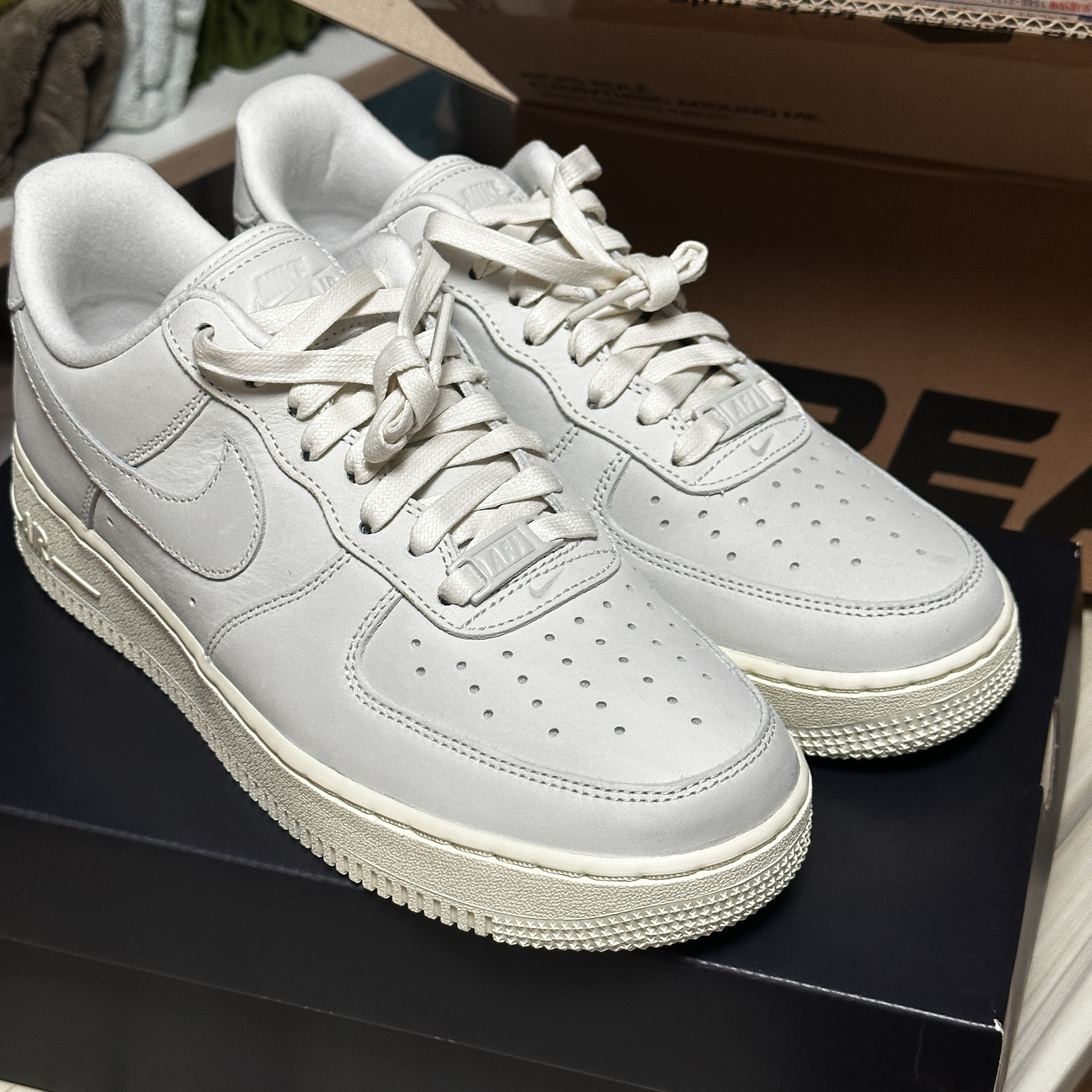 (W) Nike Air Force 1 PRM MF Summit White 착용 스타일