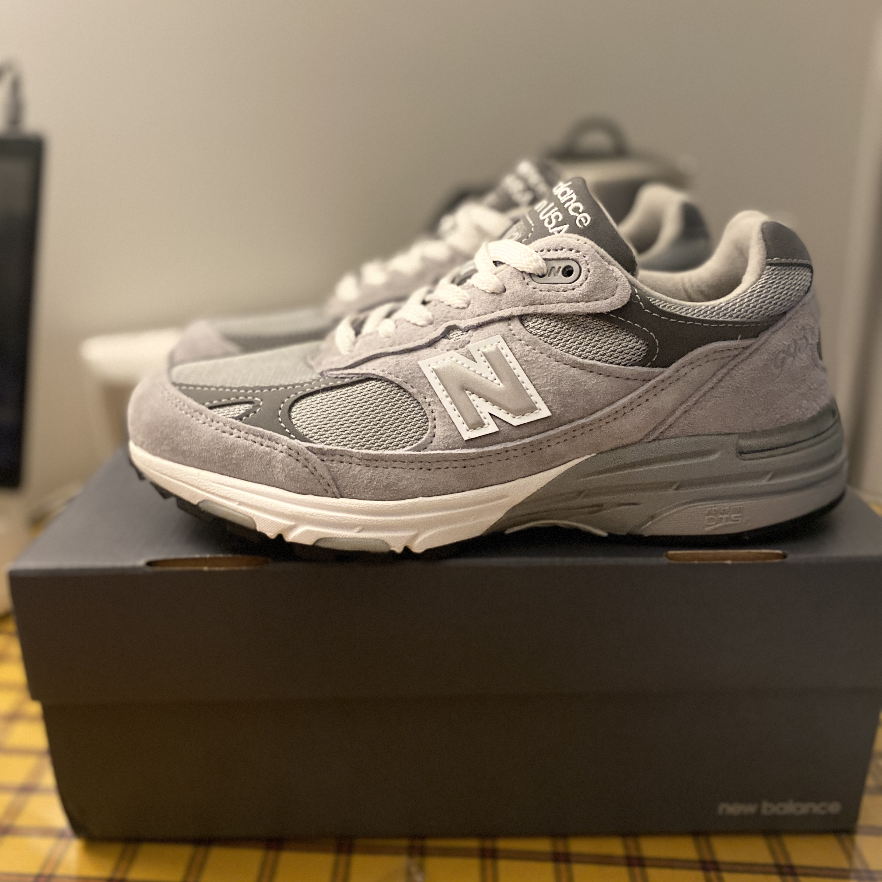 New Balance 993 Made in USA Grey - D Standard 착용 스타일