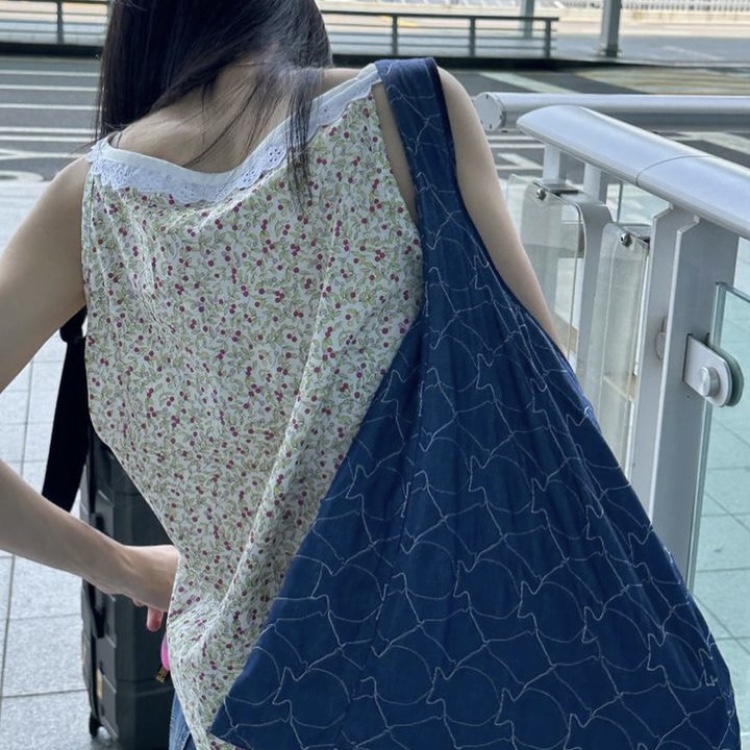 Safarispot Quilting Rabbit Tot Bag Denim 착용 스타일 - 1