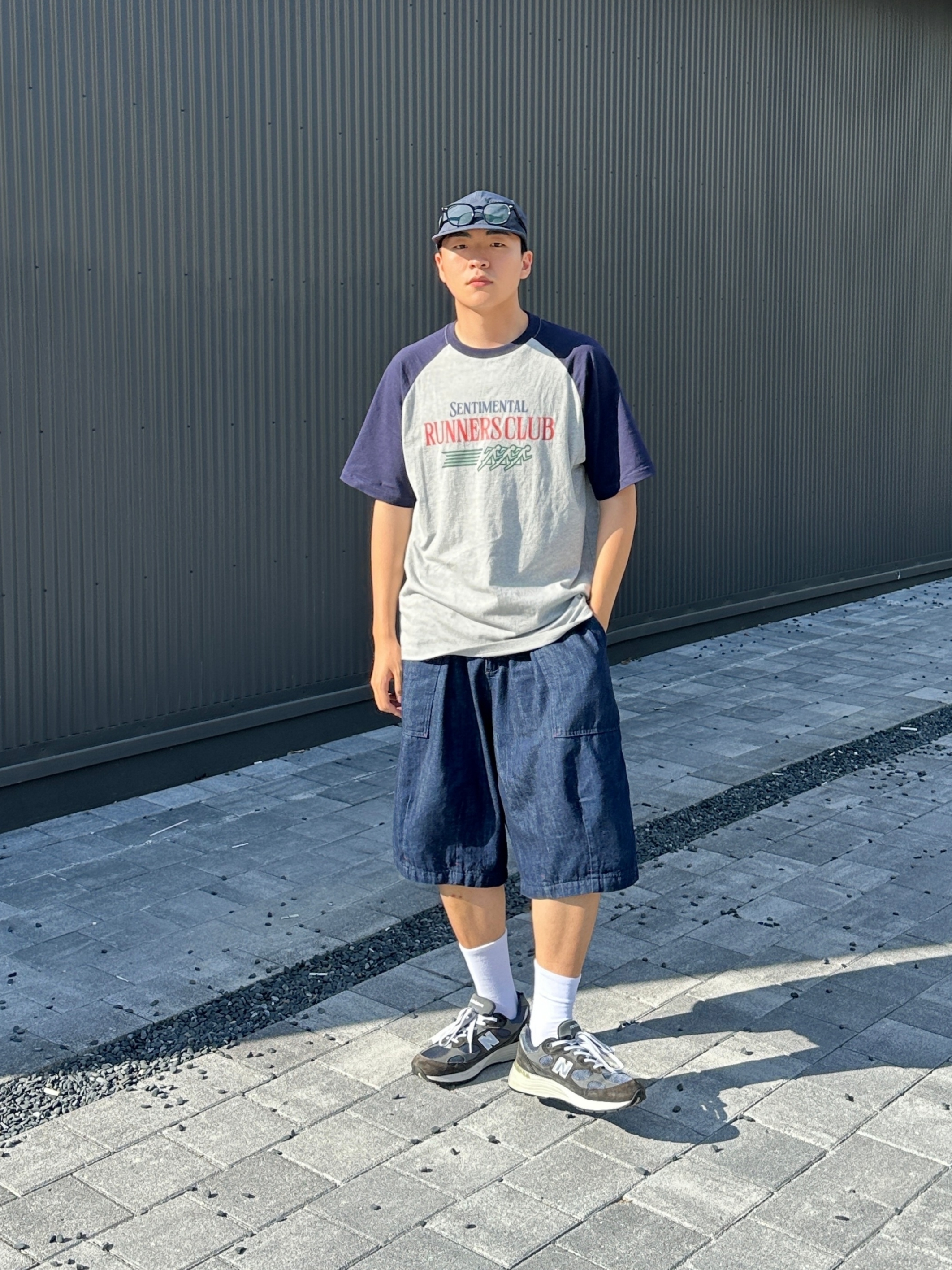 New Balance 992 Made in USA Navy 착용 스타일 - 1