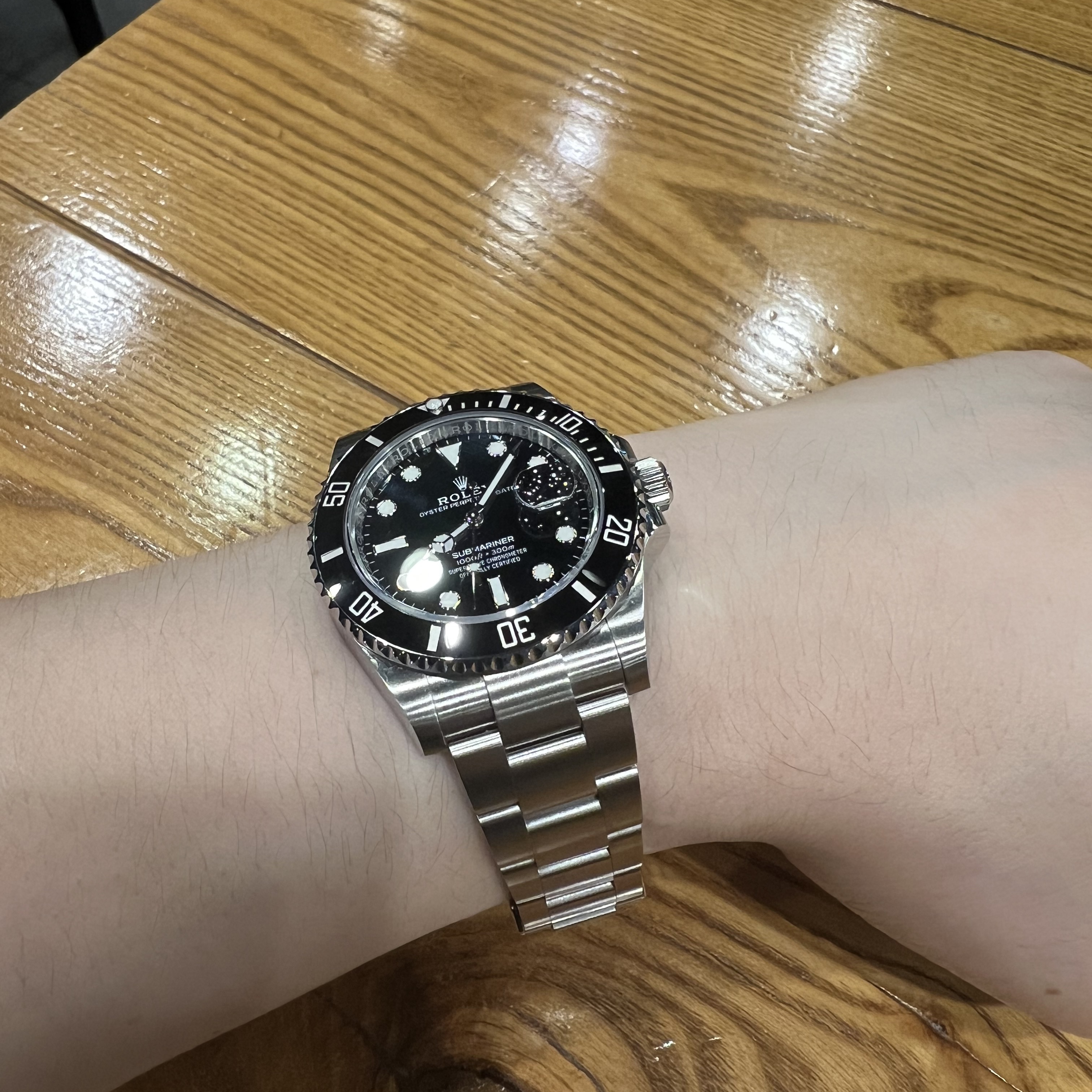 Rolex Submariner Date 41mm 126610LN Black Oyster 착용 스타일