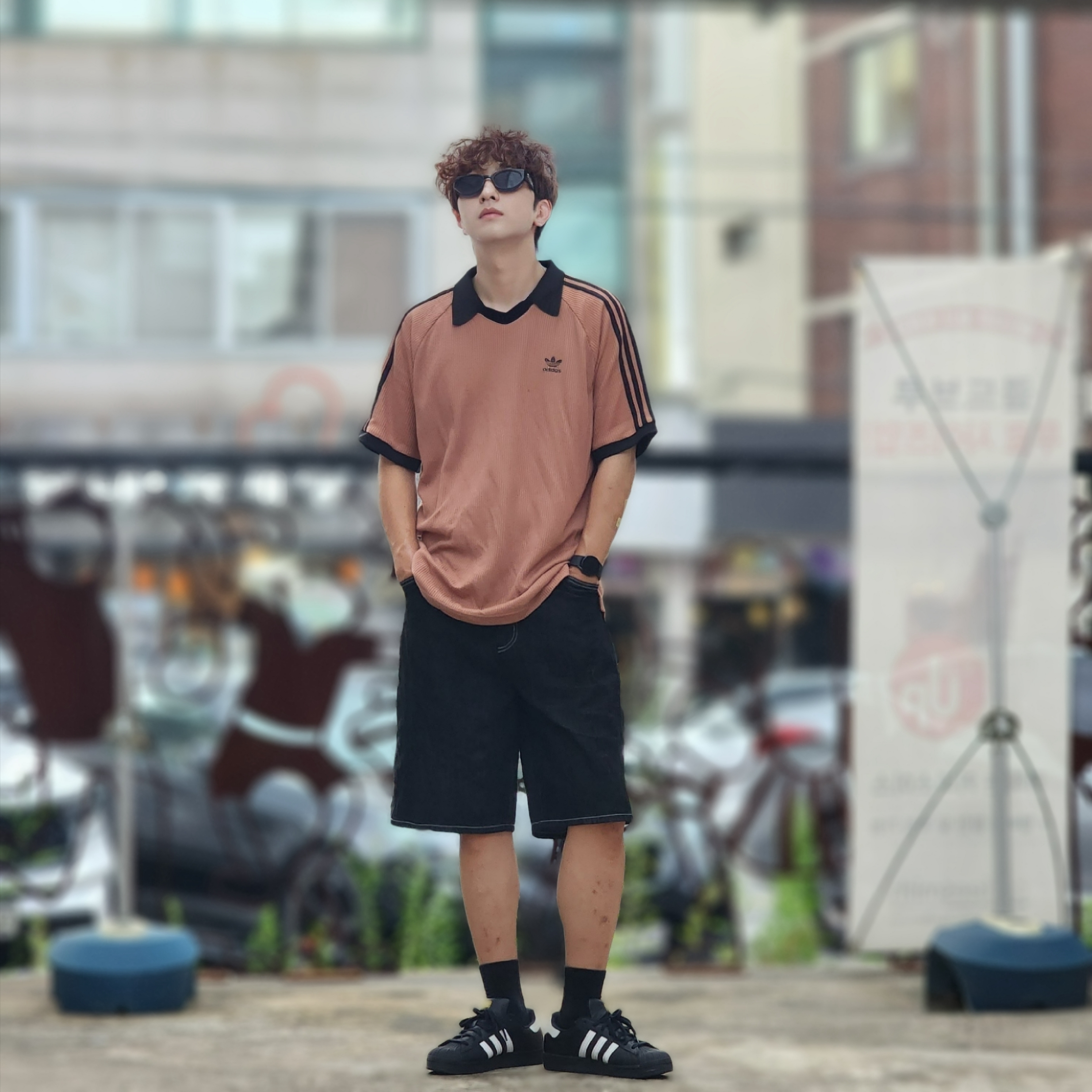 Adidas Adicolor Classics Waffle Polo Shirt Clay Strata - KR Sizing, Adidas Adicolor Classics Waffle Polo Shirt Clay Strata - US Sizing 착용 스타일 - 2
