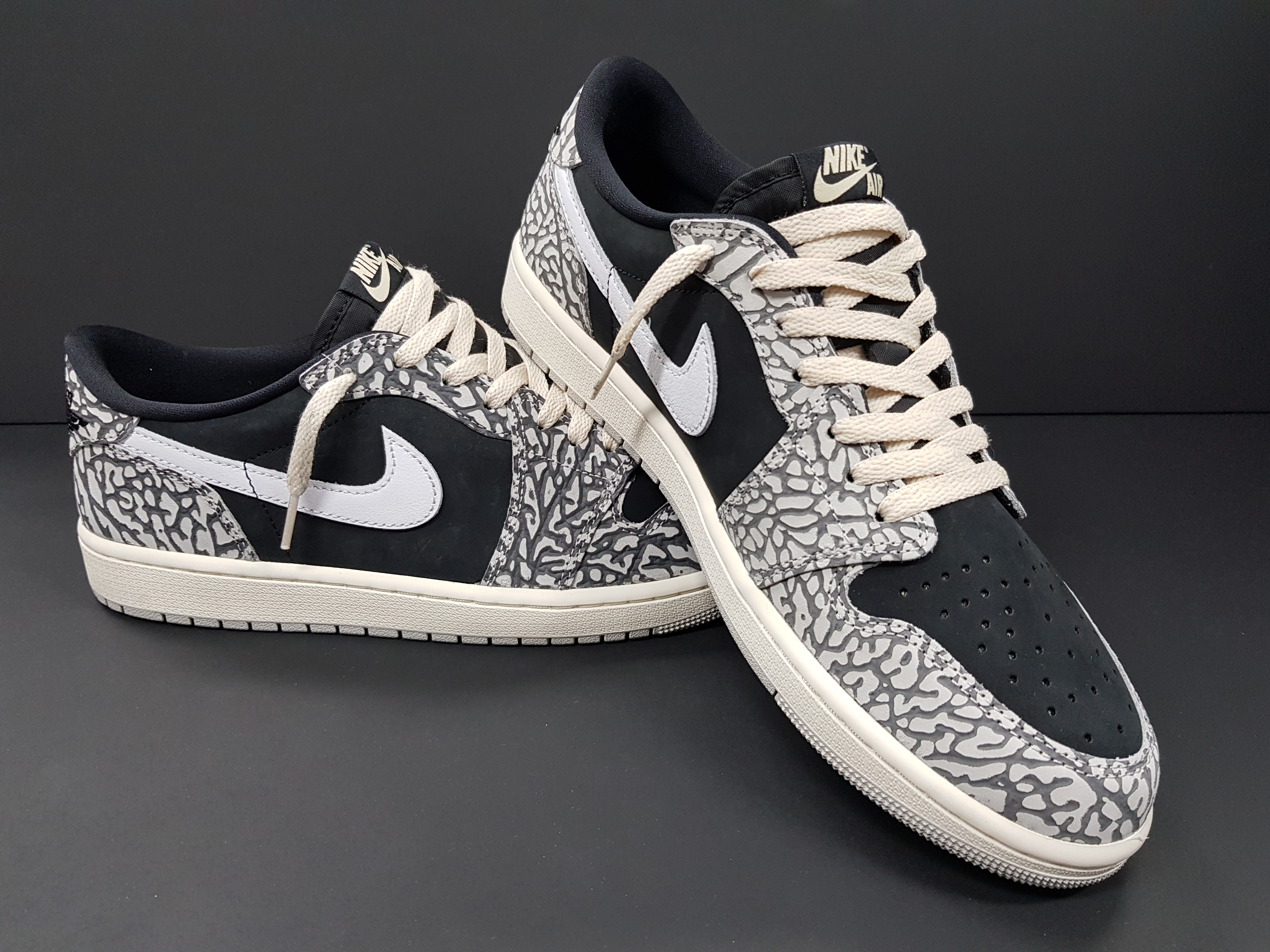 Jordan 1 Retro Low OG Black Cement 착용 스타일 - 1