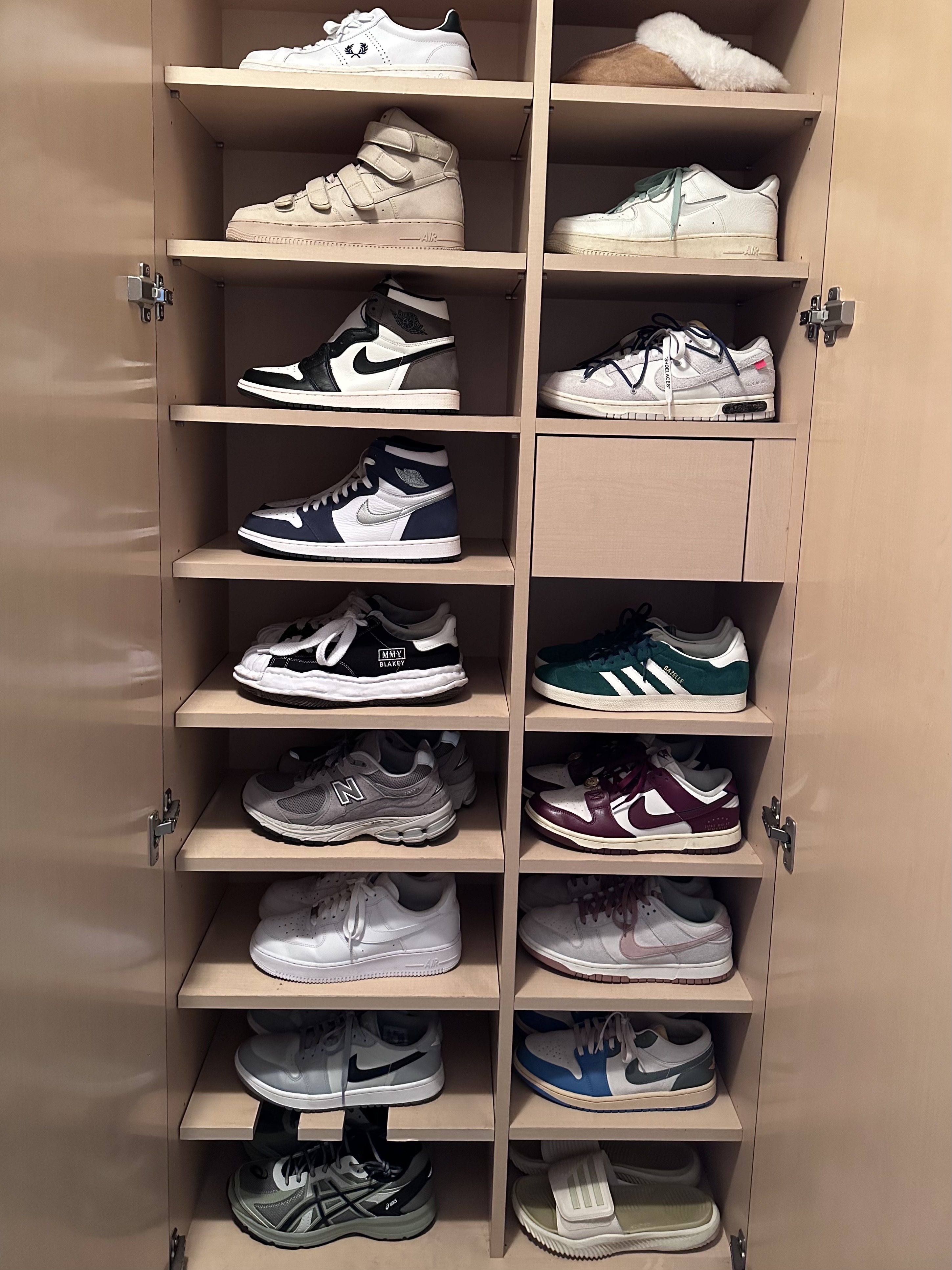 Jordan 1 Retro High OG Black Mocha, Nike x Billie Eilish Air Force 1 High '07 SP Mushroom 착용 스타일