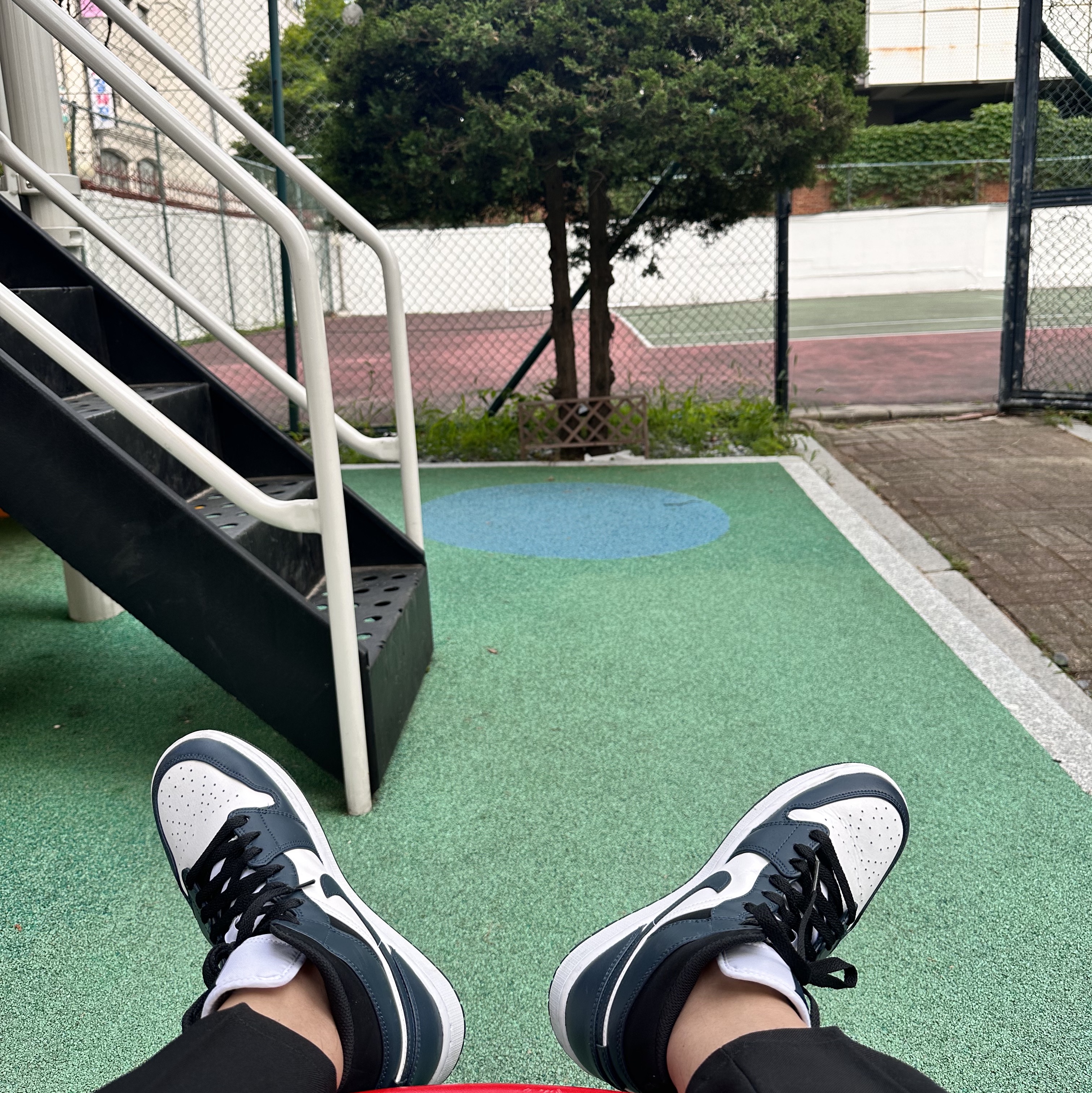 Jordan 1 Mid Dark Teal 착용 스타일